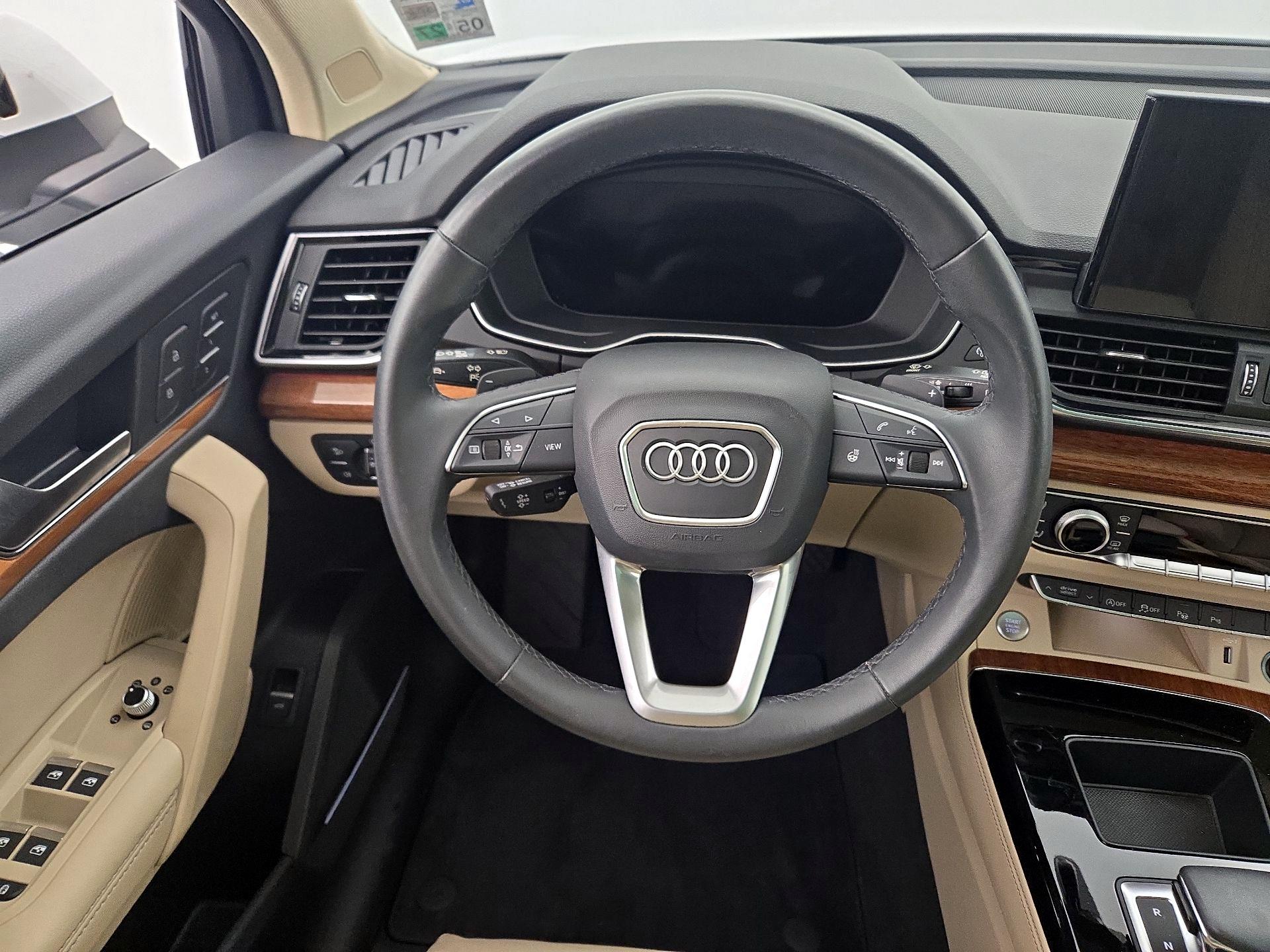 Thumbnail: 2023 Audi Q5 - 10