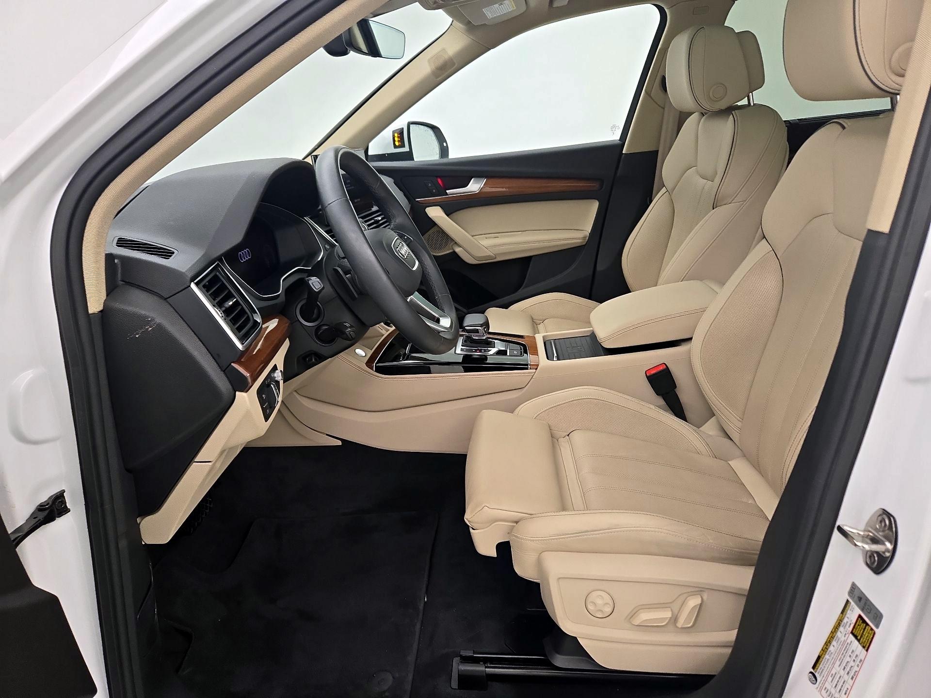 Thumbnail: 2023 Audi Q5 - 11