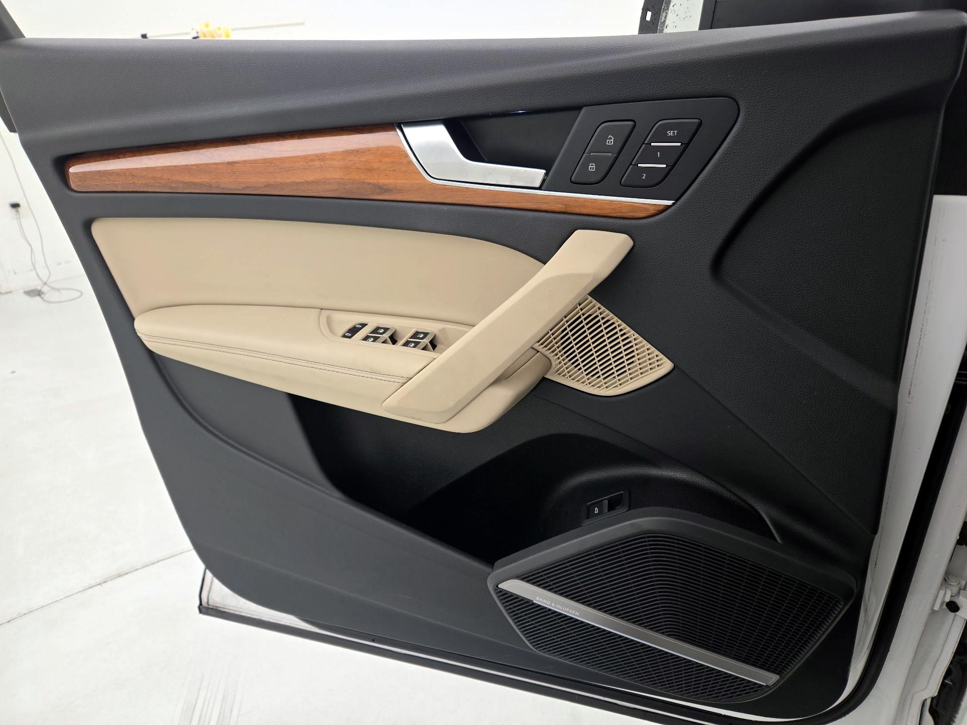 Thumbnail: 2023 Audi Q5 - 12
