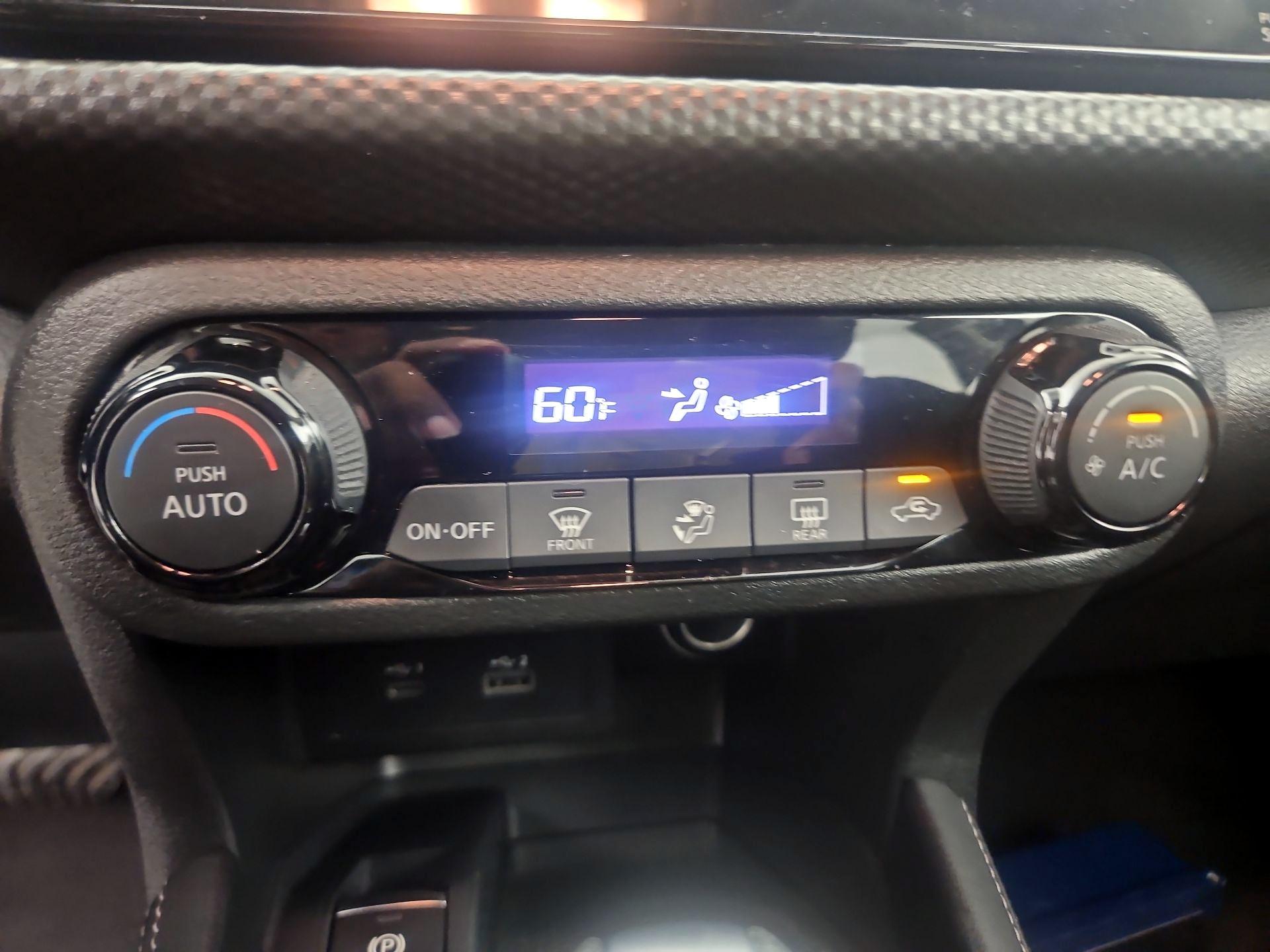 Thumbnail: 2021 Nissan Kicks - 13