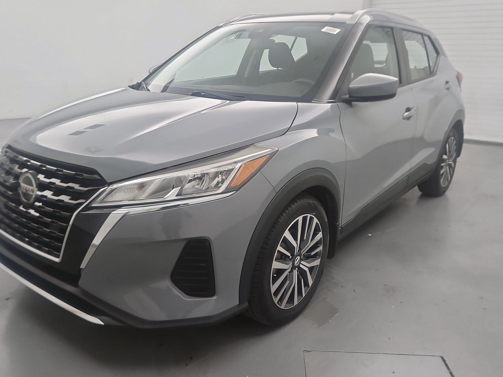 Thumbnail: 2021 Nissan Kicks - 3
