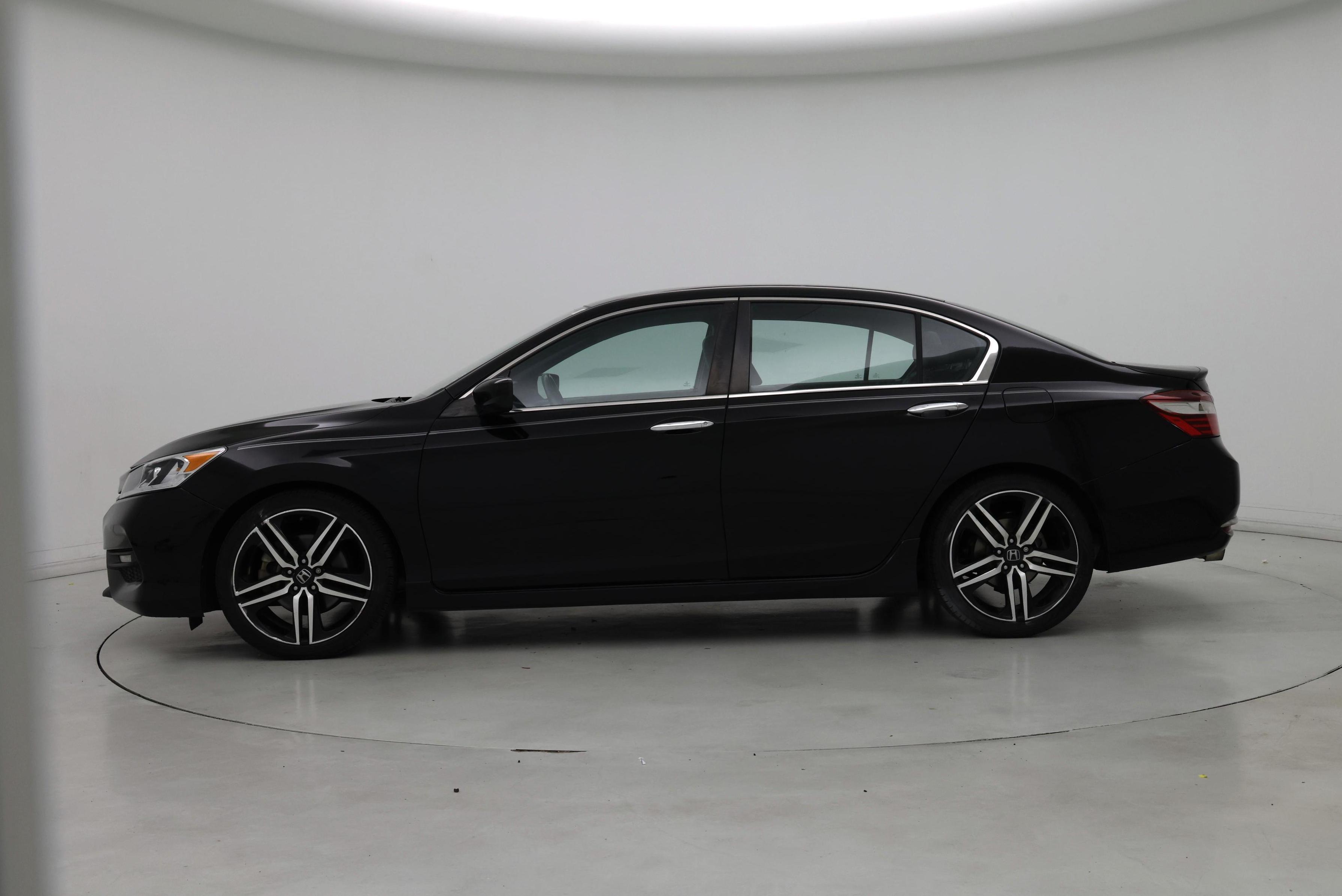 Thumbnail: 2017 Honda Accord - 3