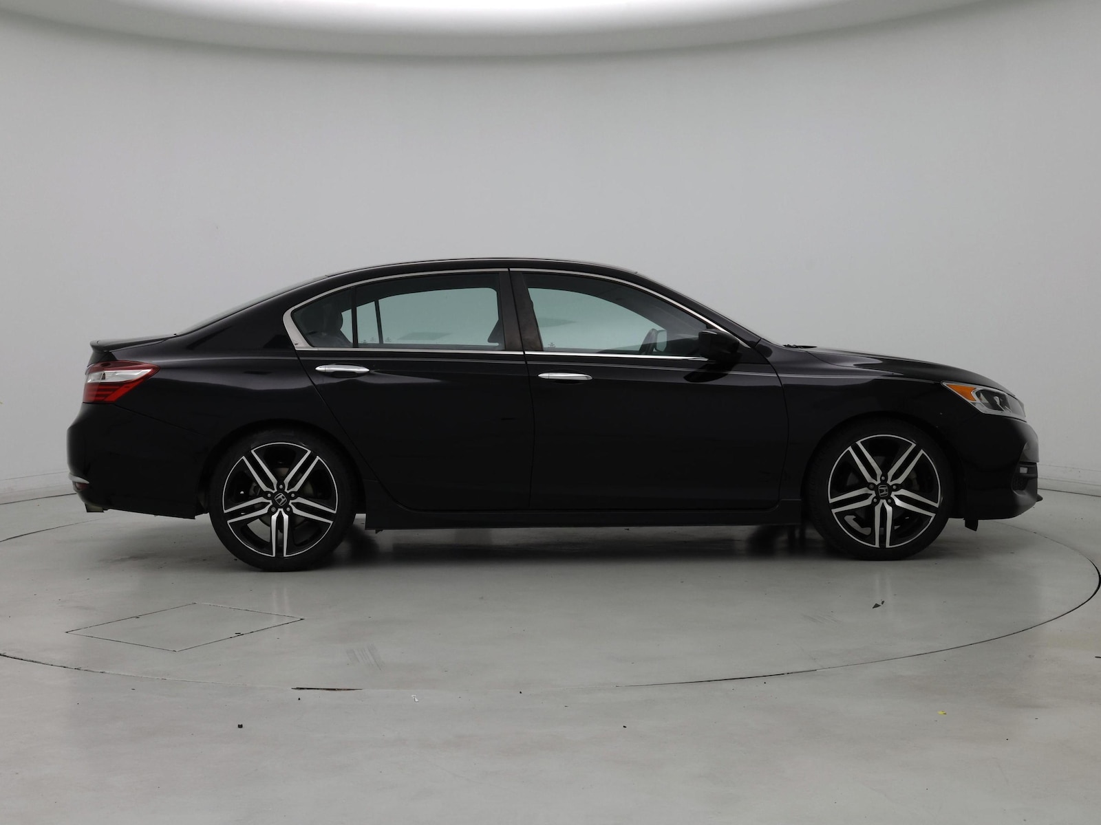 2017 Honda Accord Sport - Photo 8