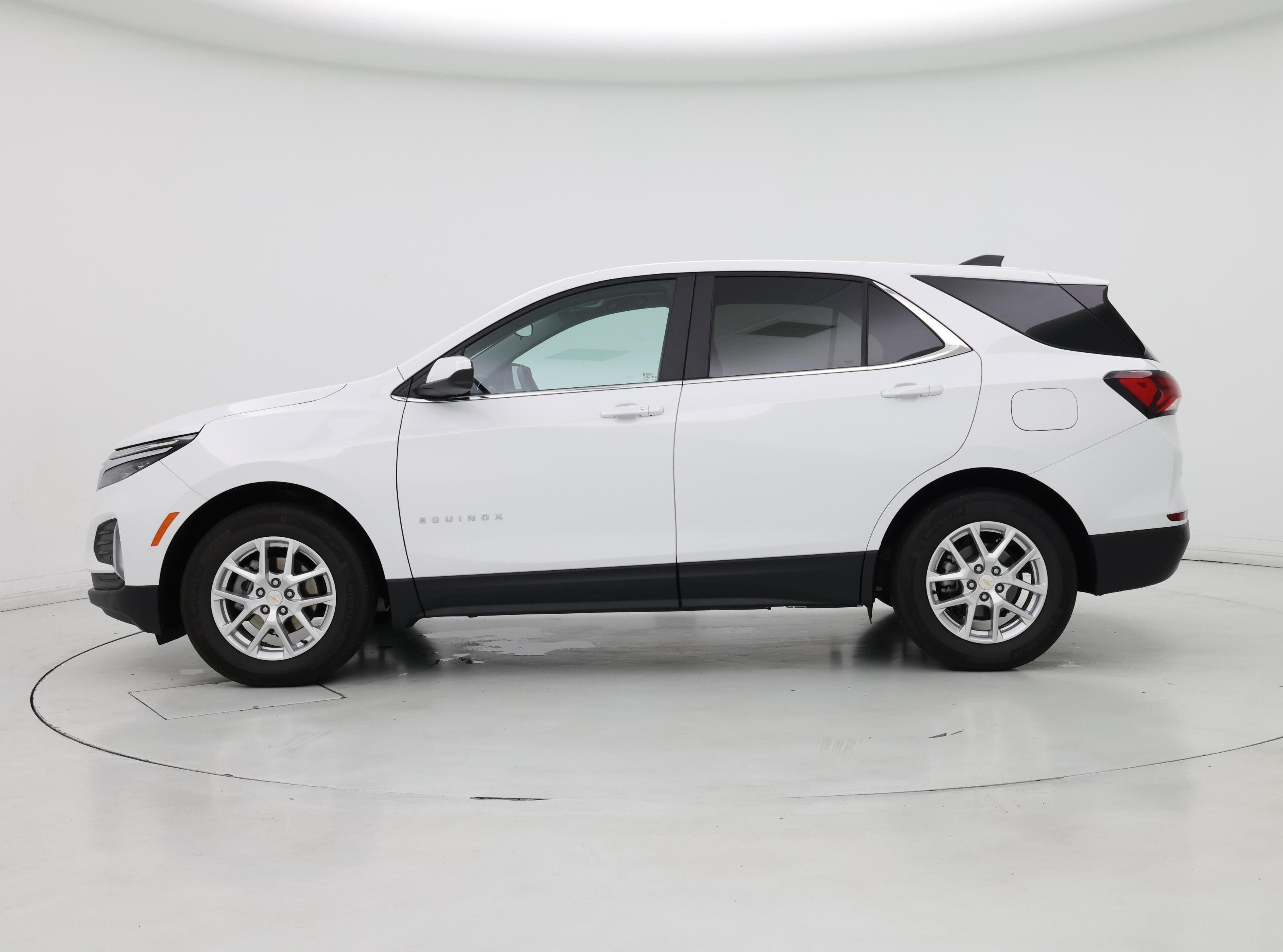 Thumbnail: 2024 Chevrolet Equinox - 3
