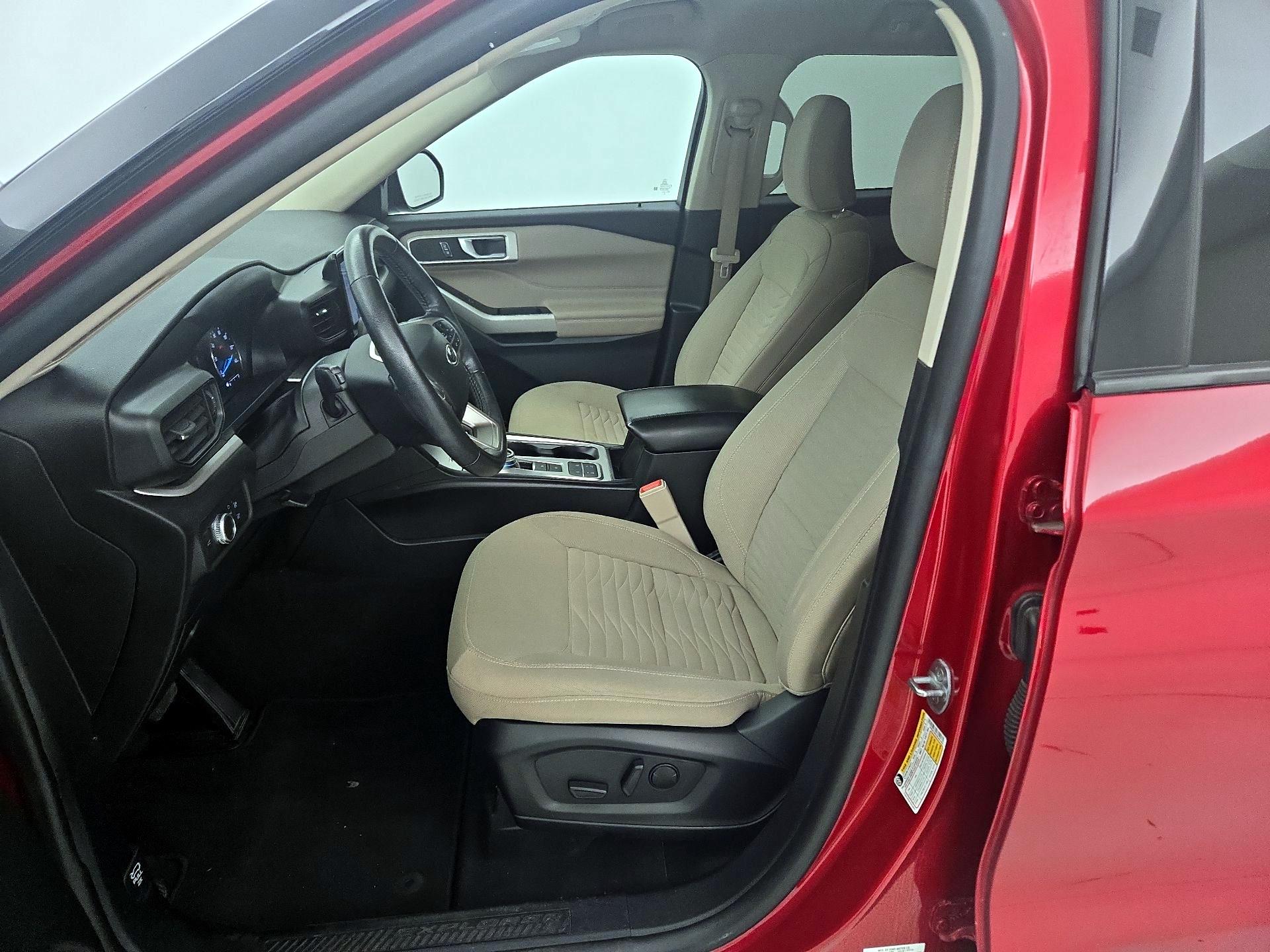 Thumbnail: 2021 Ford Explorer - 11