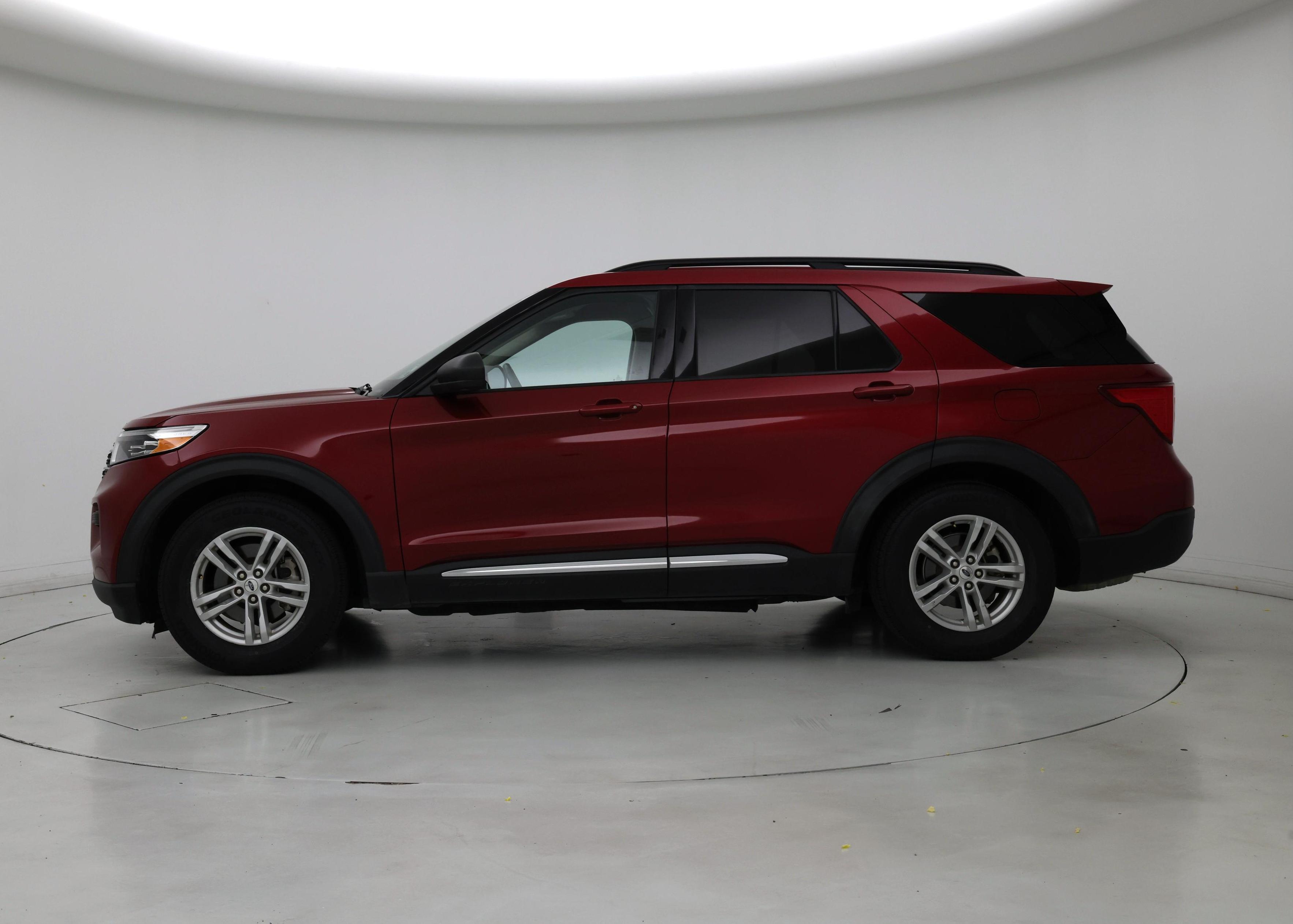 Thumbnail: 2021 Ford Explorer - 3