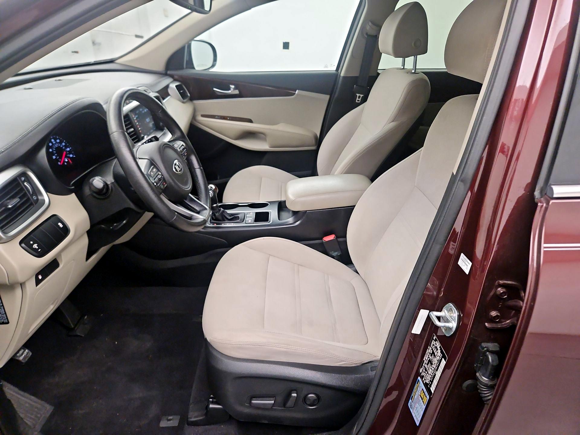 Thumbnail: 2018 Kia Sorento - 9