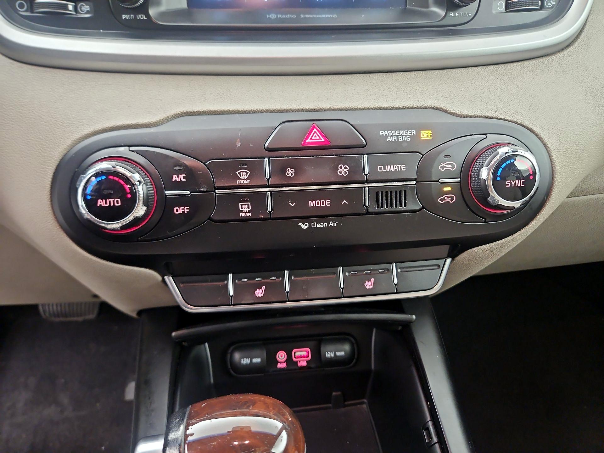 Thumbnail: 2018 Kia Sorento - 14