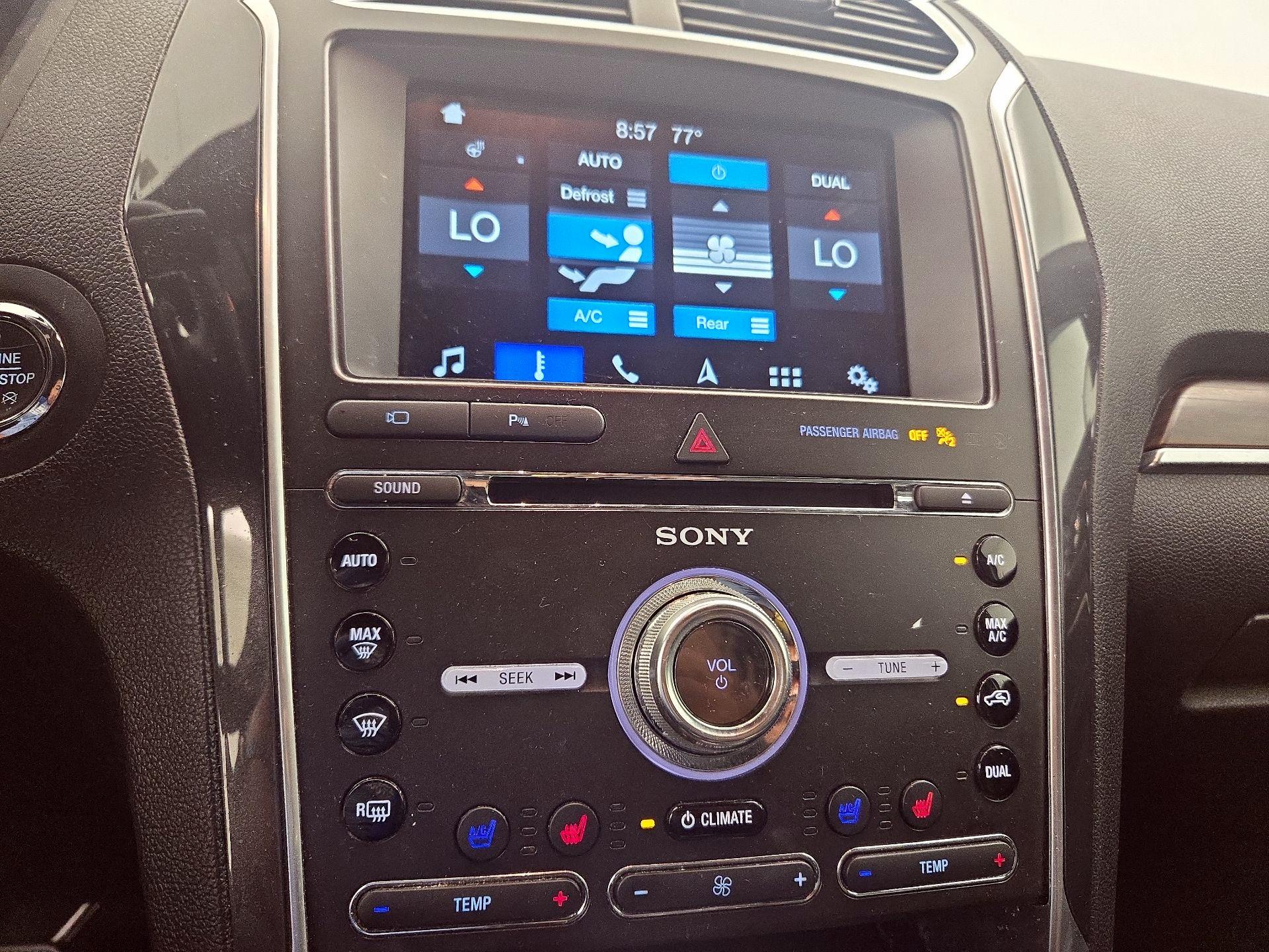 Thumbnail: 2017 Ford Explorer - 17