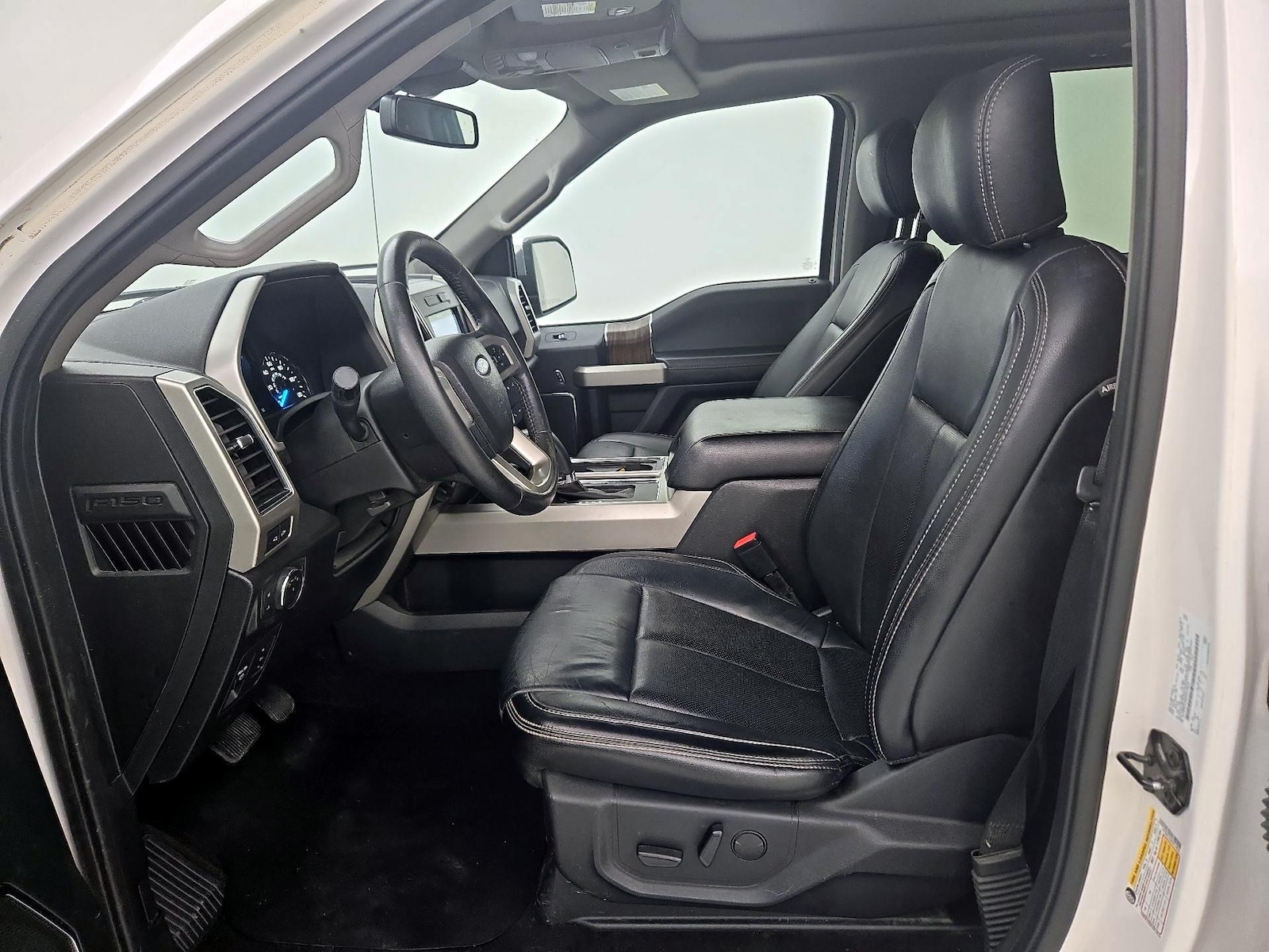 2019 Ford F-150 Lariat - Photo 12