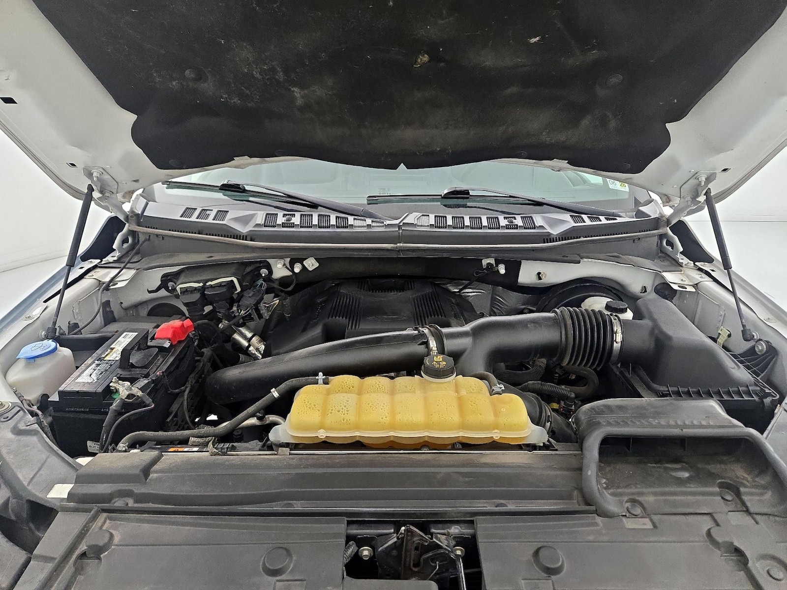 2019 Ford F-150 Lariat - Photo 24