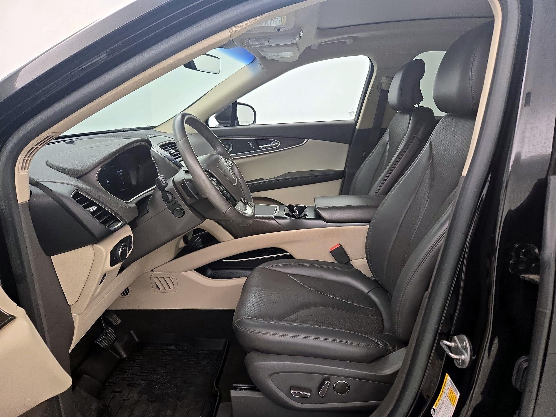 Thumbnail: 2019 Lincoln Nautilus - 11