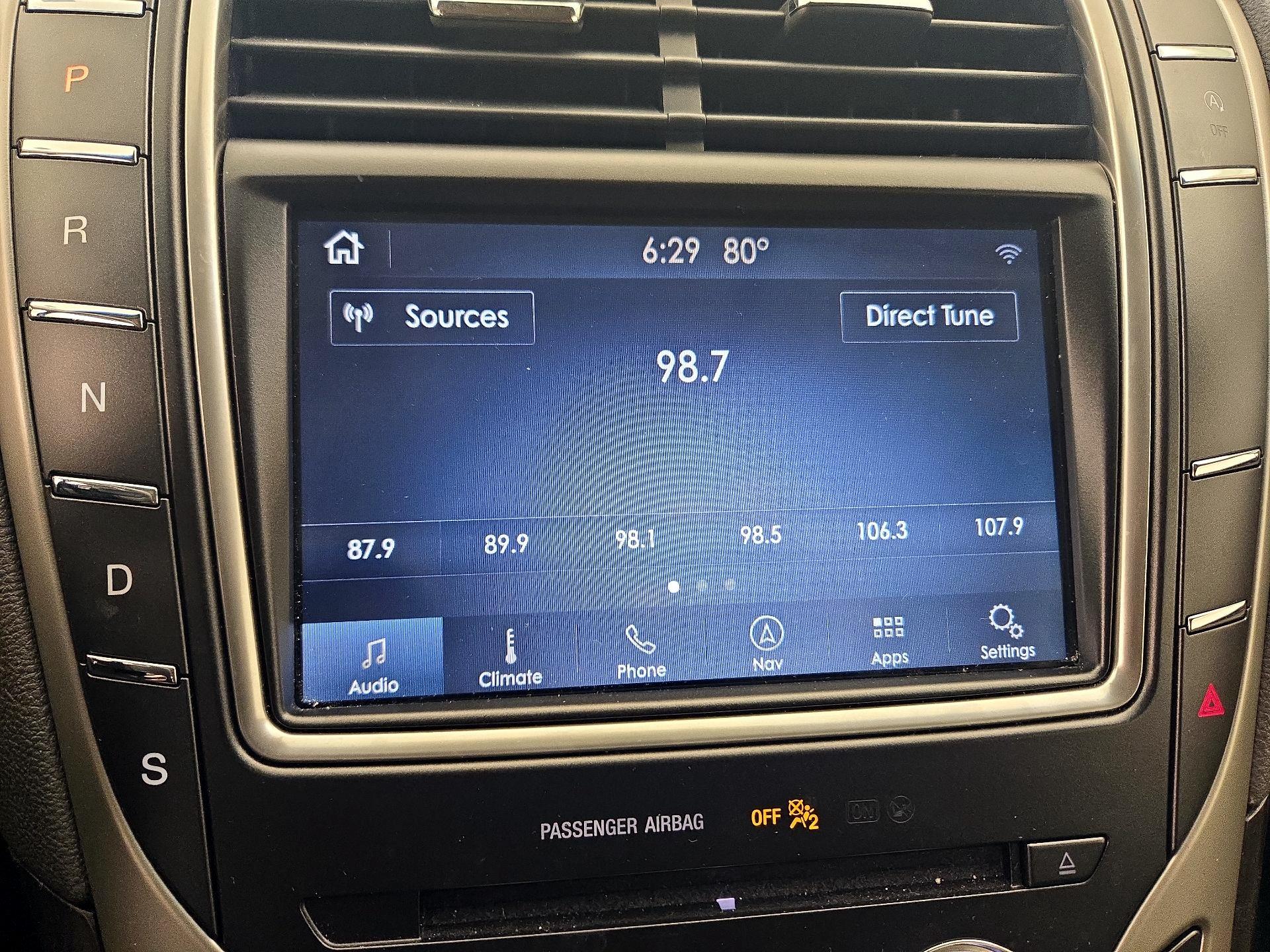 Thumbnail: 2019 Lincoln Nautilus - 16