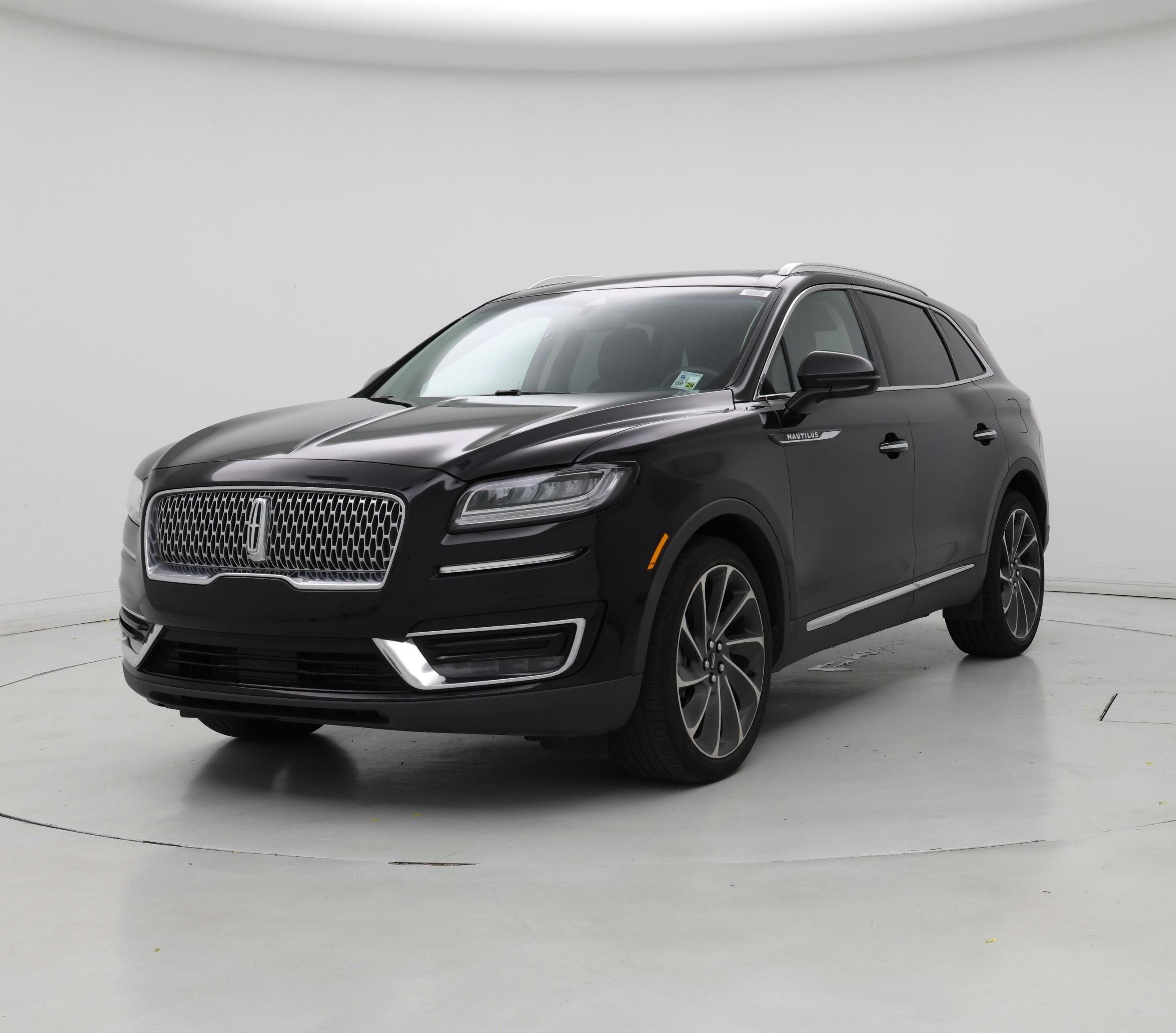 Thumbnail: 2019 Lincoln Nautilus - 4