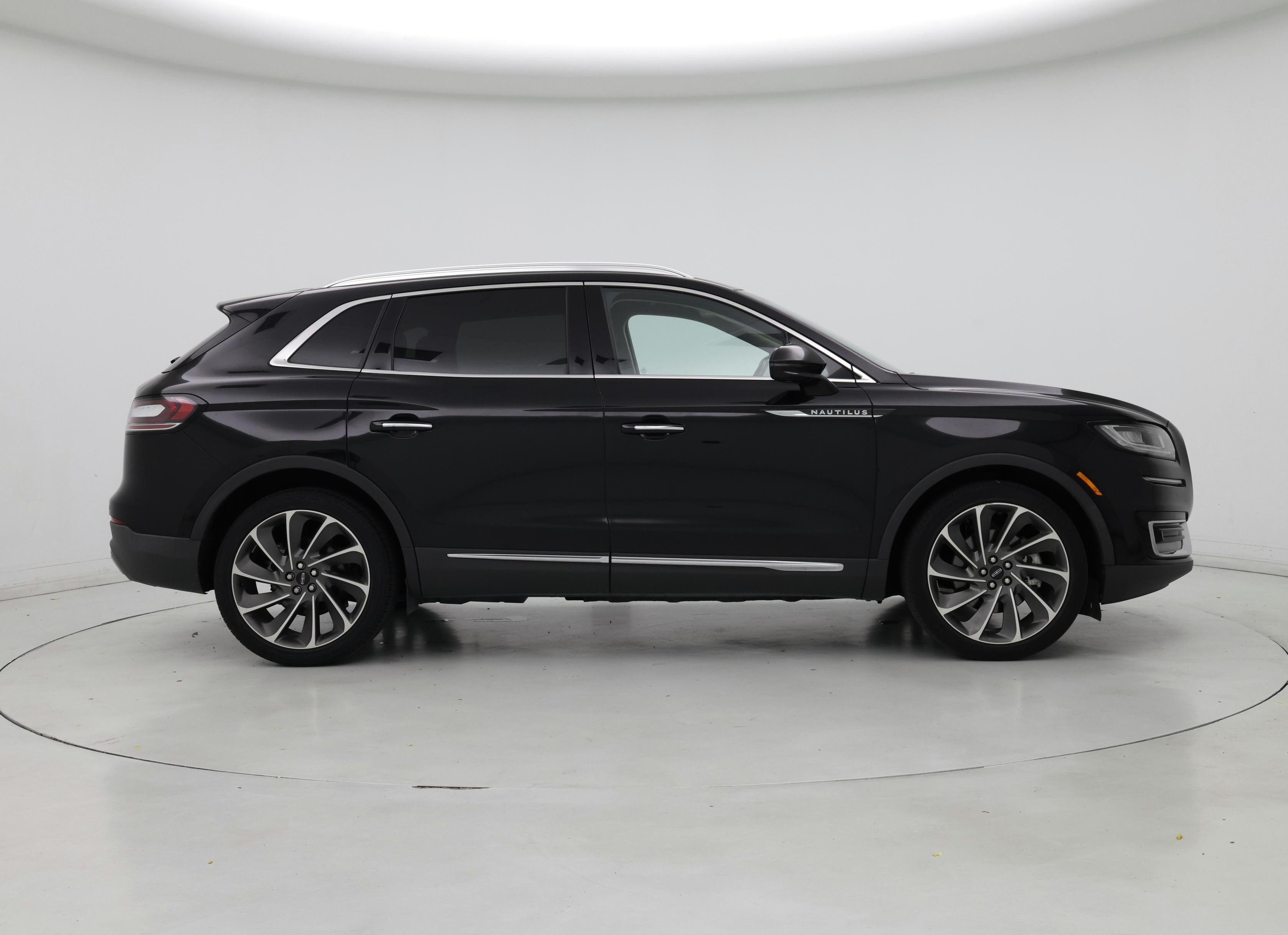 Thumbnail: 2019 Lincoln Nautilus - 7