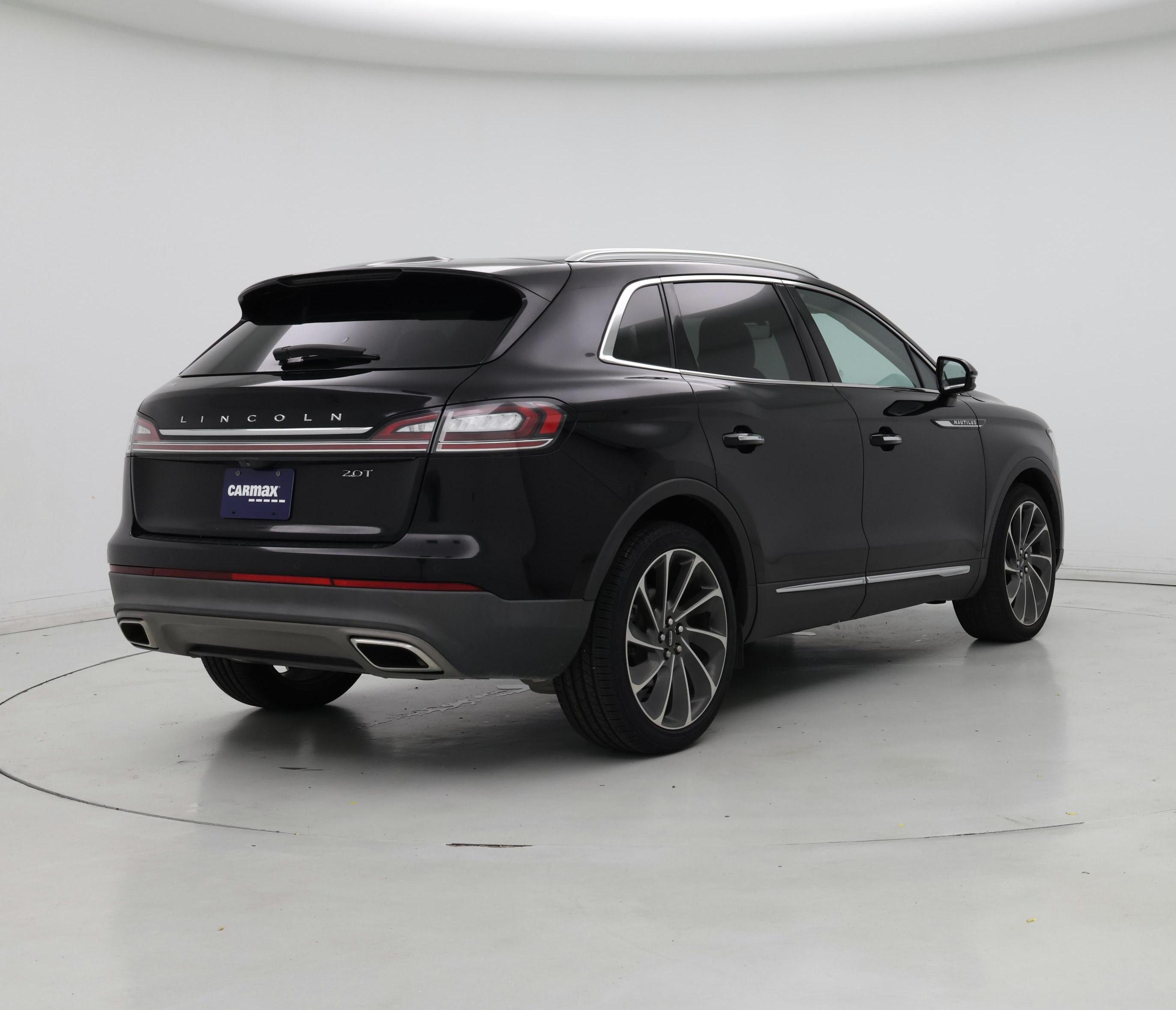 Thumbnail: 2019 Lincoln Nautilus - 8