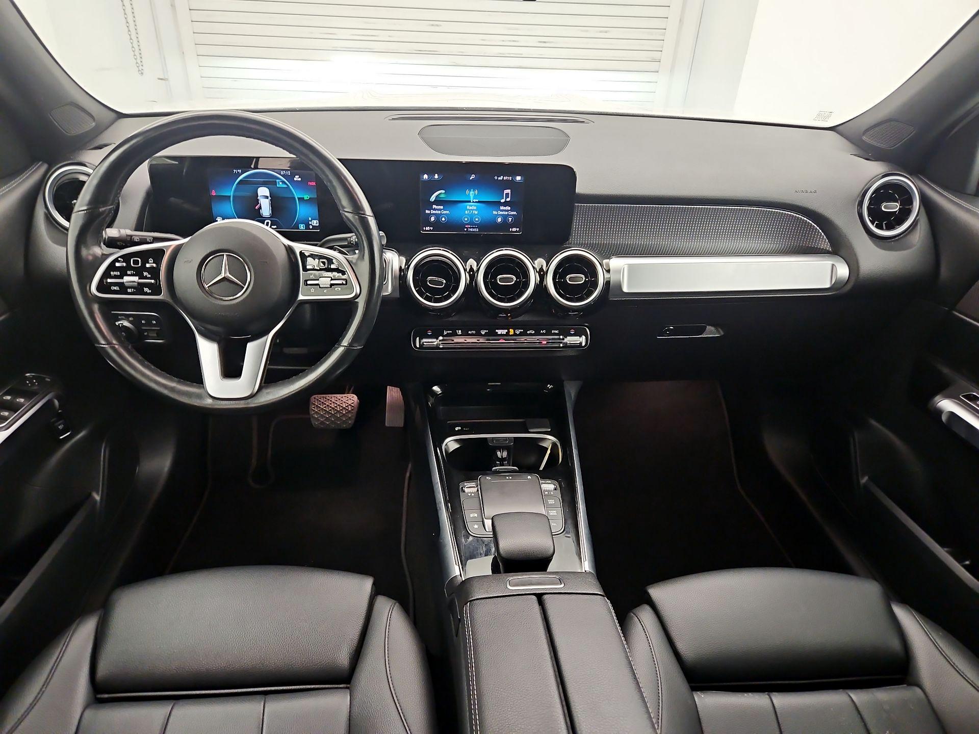 Thumbnail: 2023 Mercedes-Benz GLB - 9