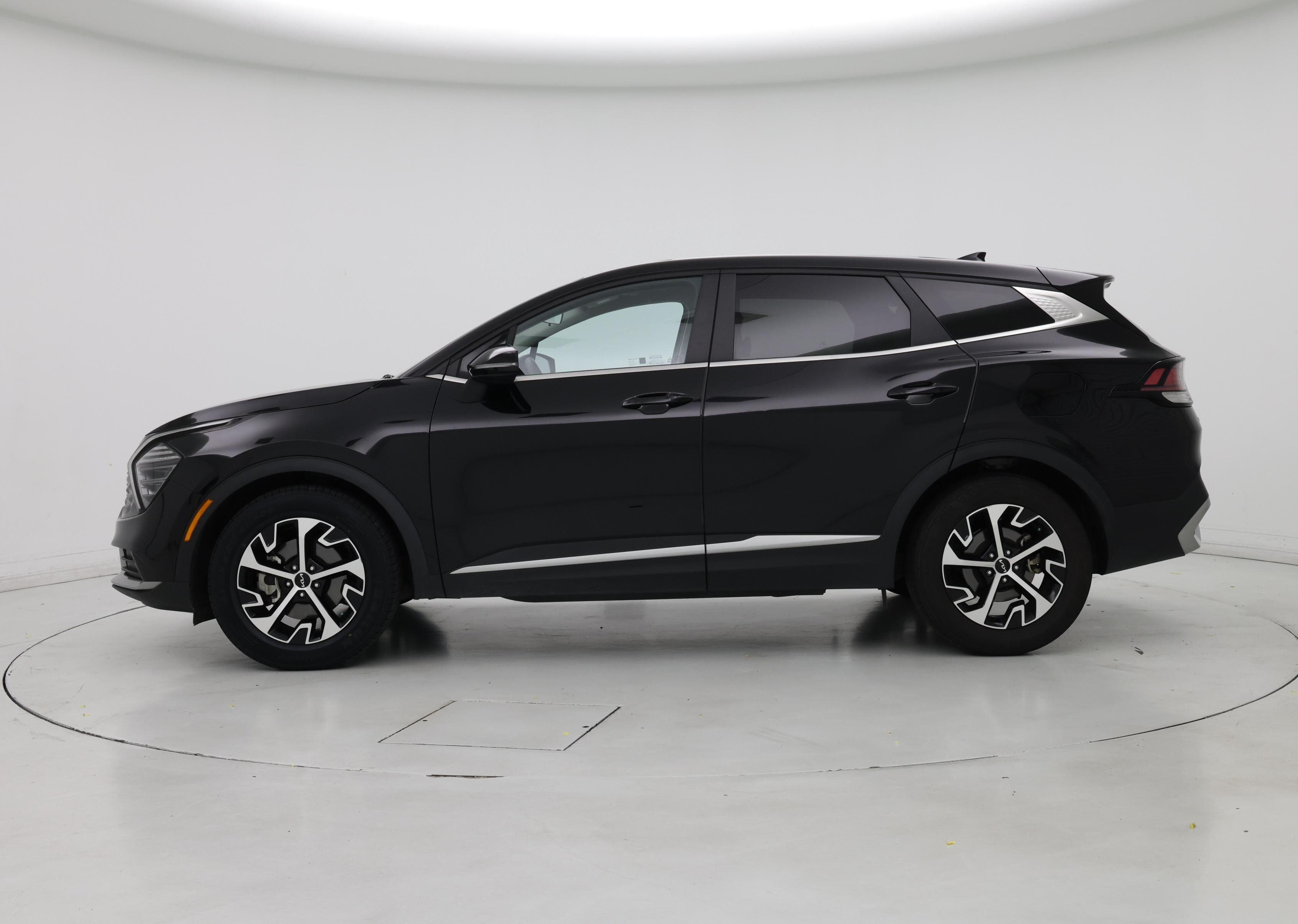 Thumbnail: 2024 Kia Sportage - 3