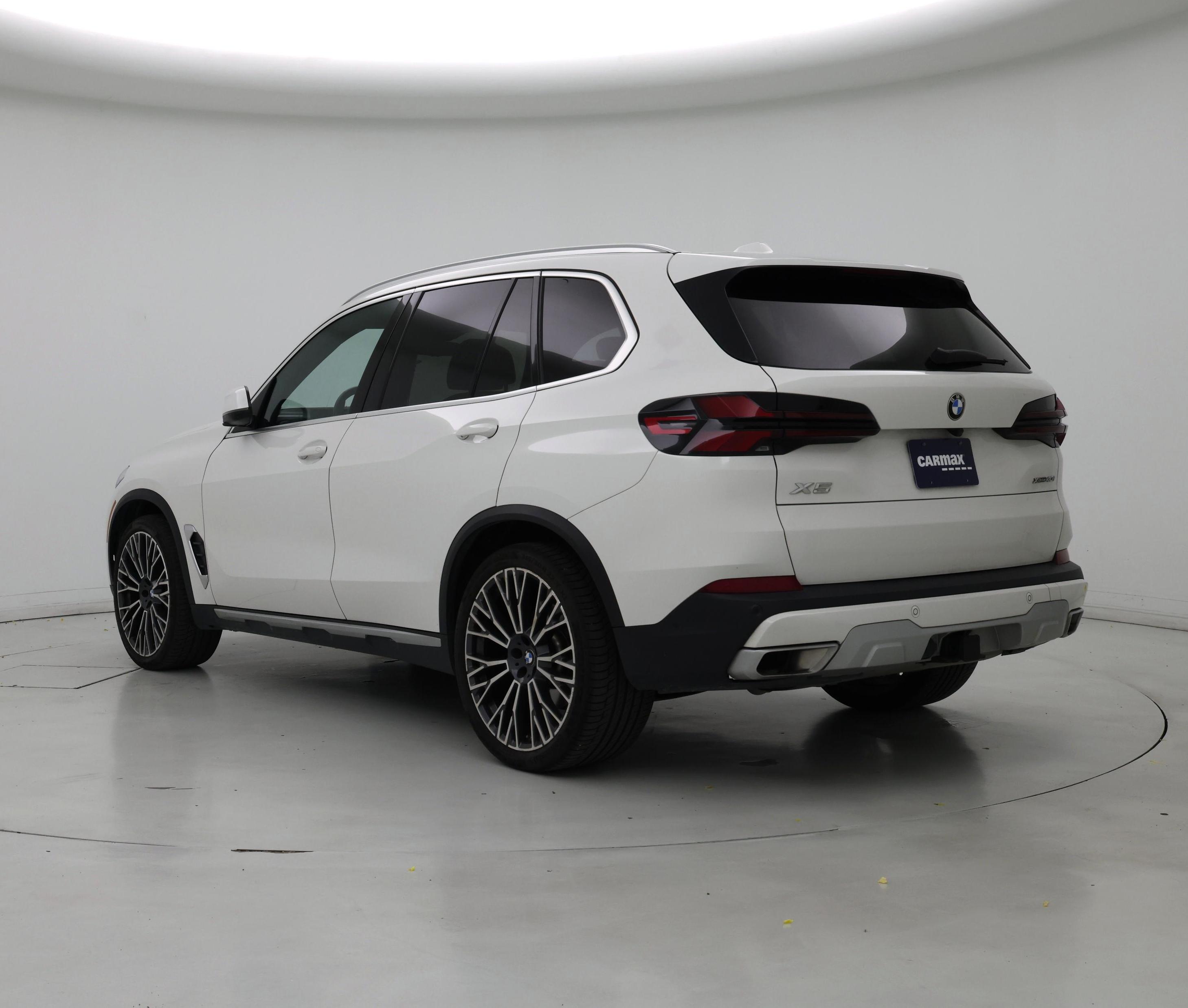 Thumbnail: 2024 BMW X5 - 2