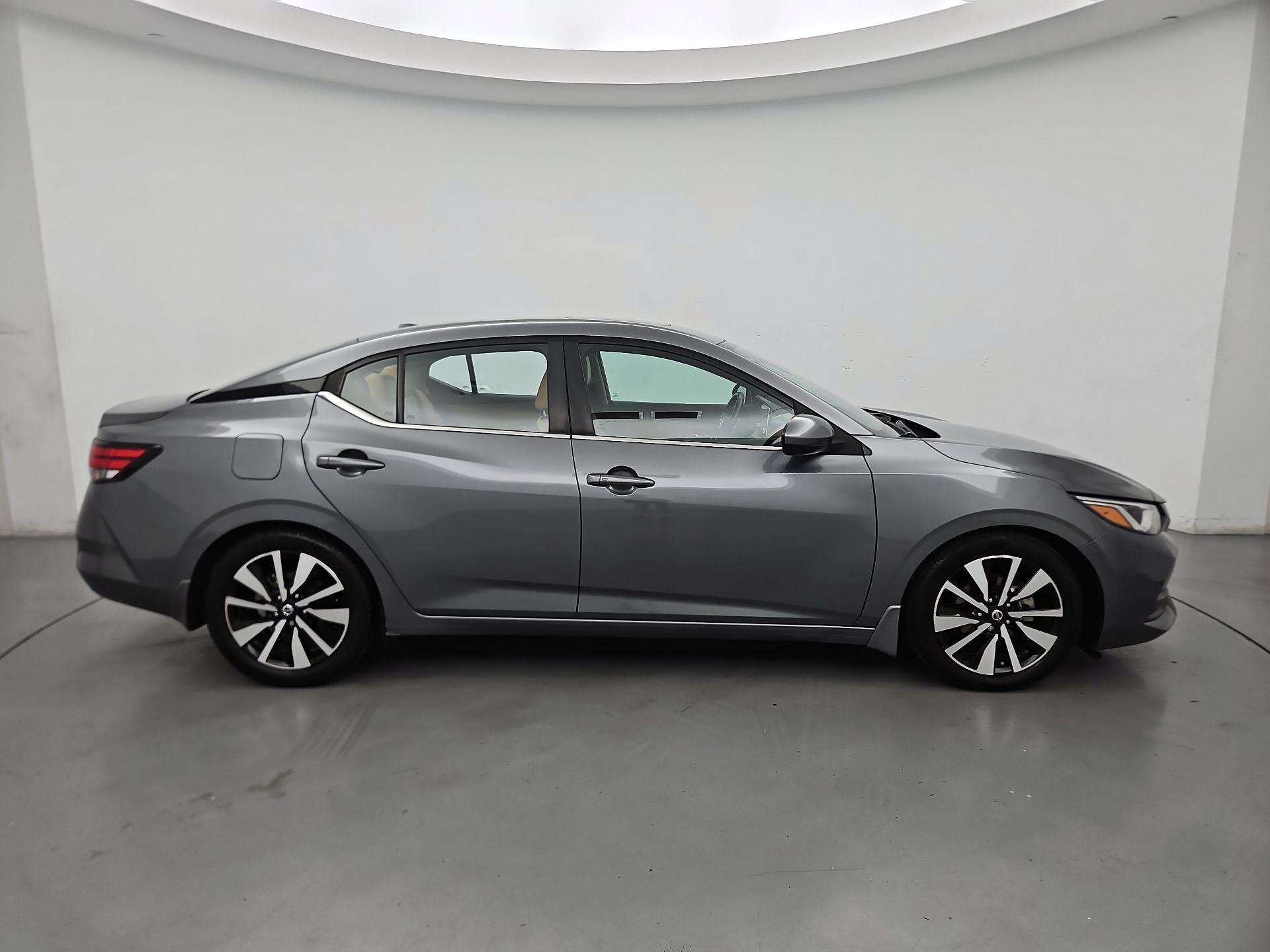 Thumbnail: 2022 Nissan Sentra - 4