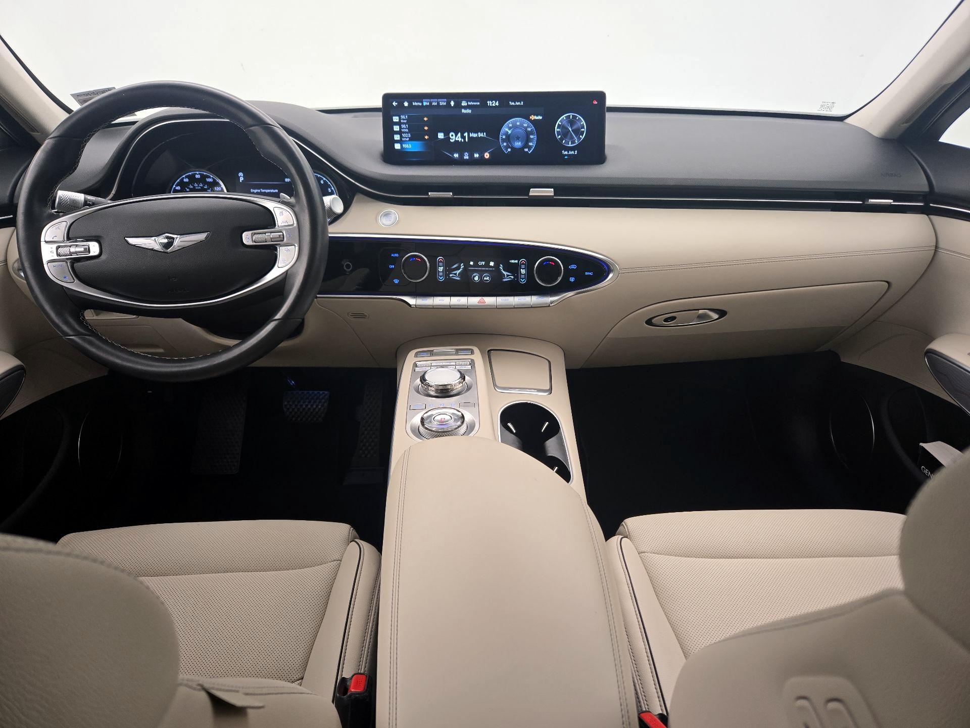 Thumbnail: 2022 Genesis GV70 - 9