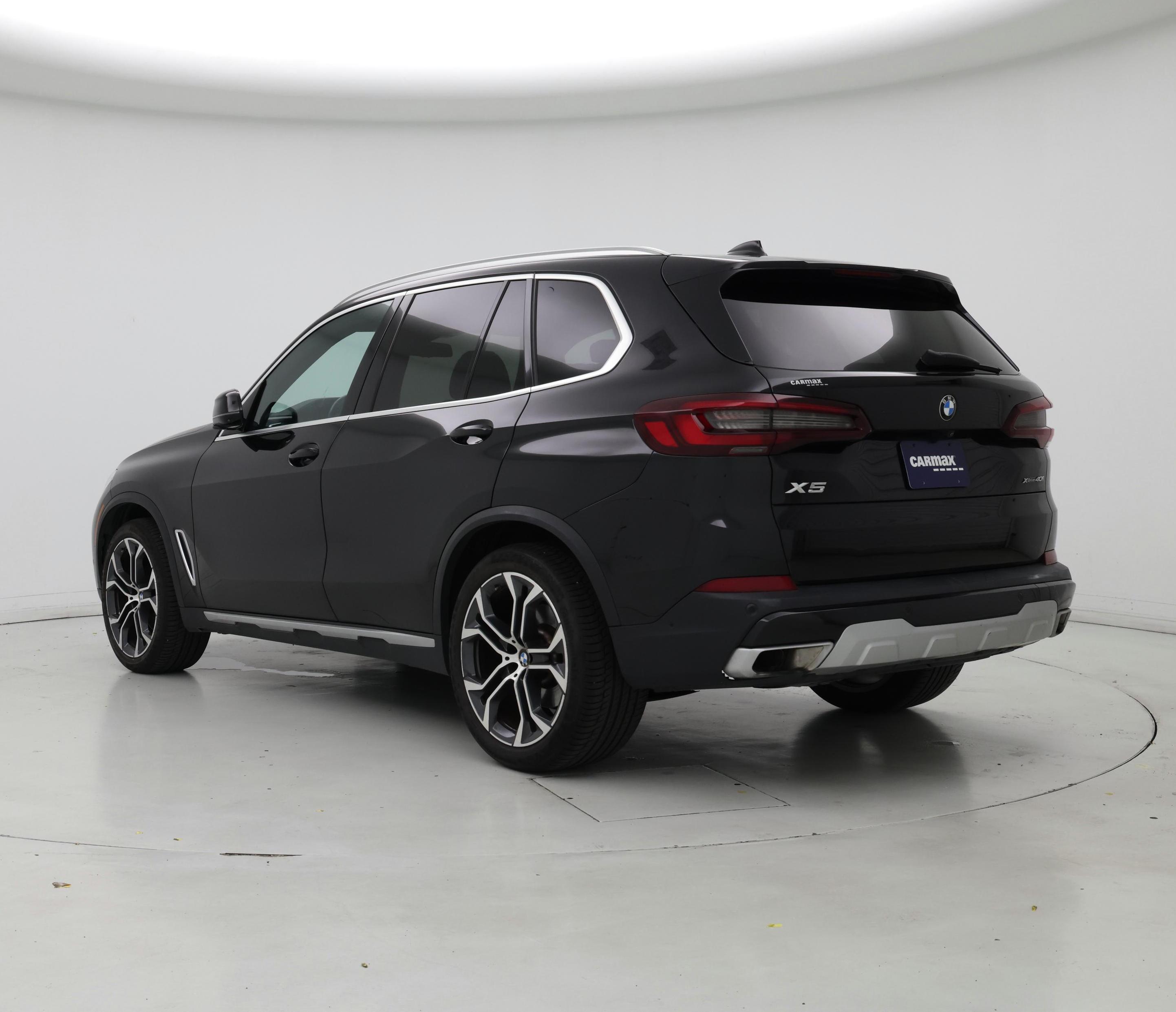 Thumbnail: 2023 BMW X5 - 2