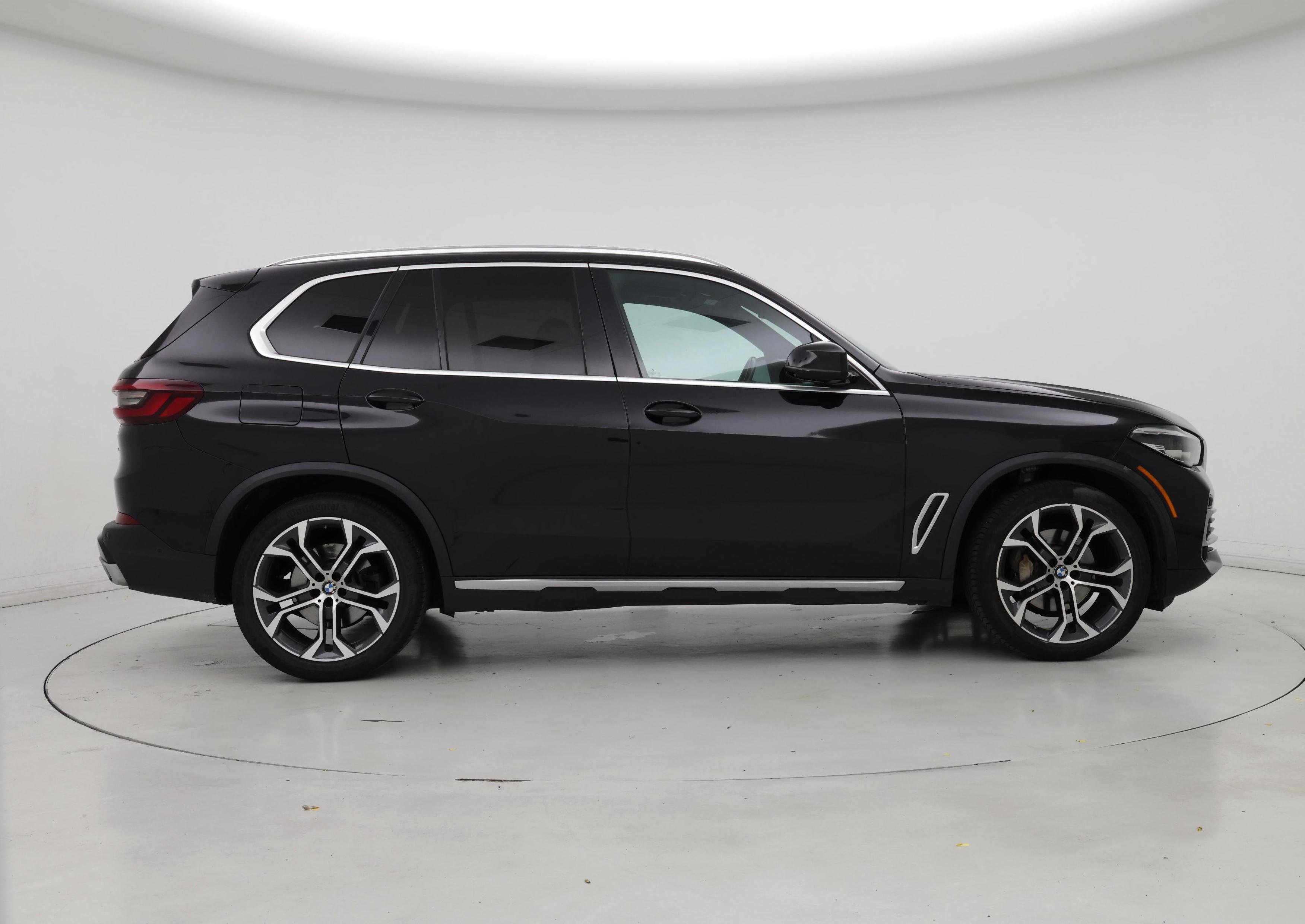 Thumbnail: 2023 BMW X5 - 7