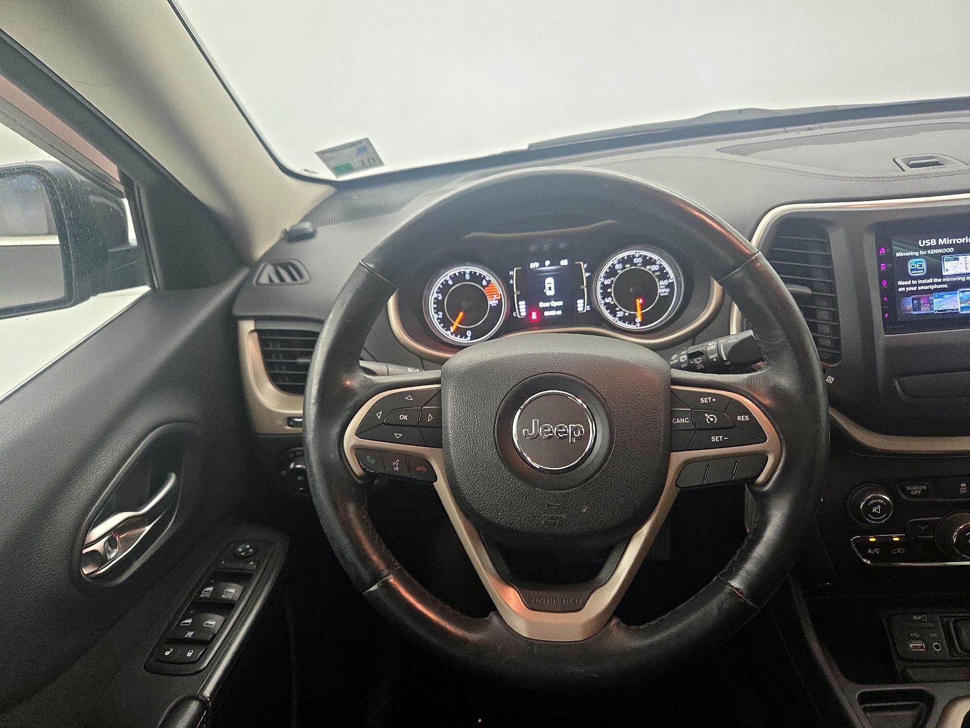 Thumbnail: 2016 Jeep Cherokee - 10