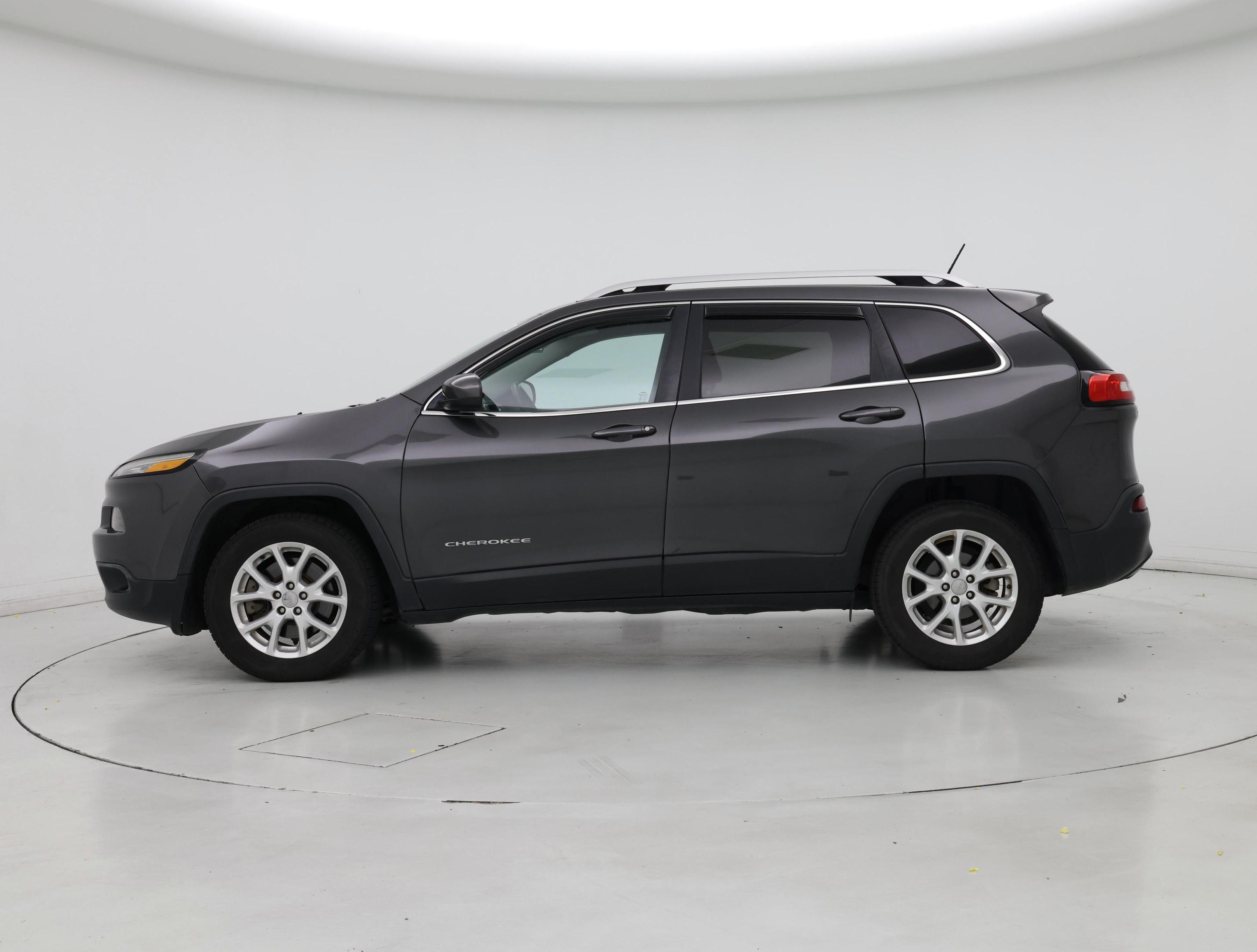 Thumbnail: 2016 Jeep Cherokee - 3