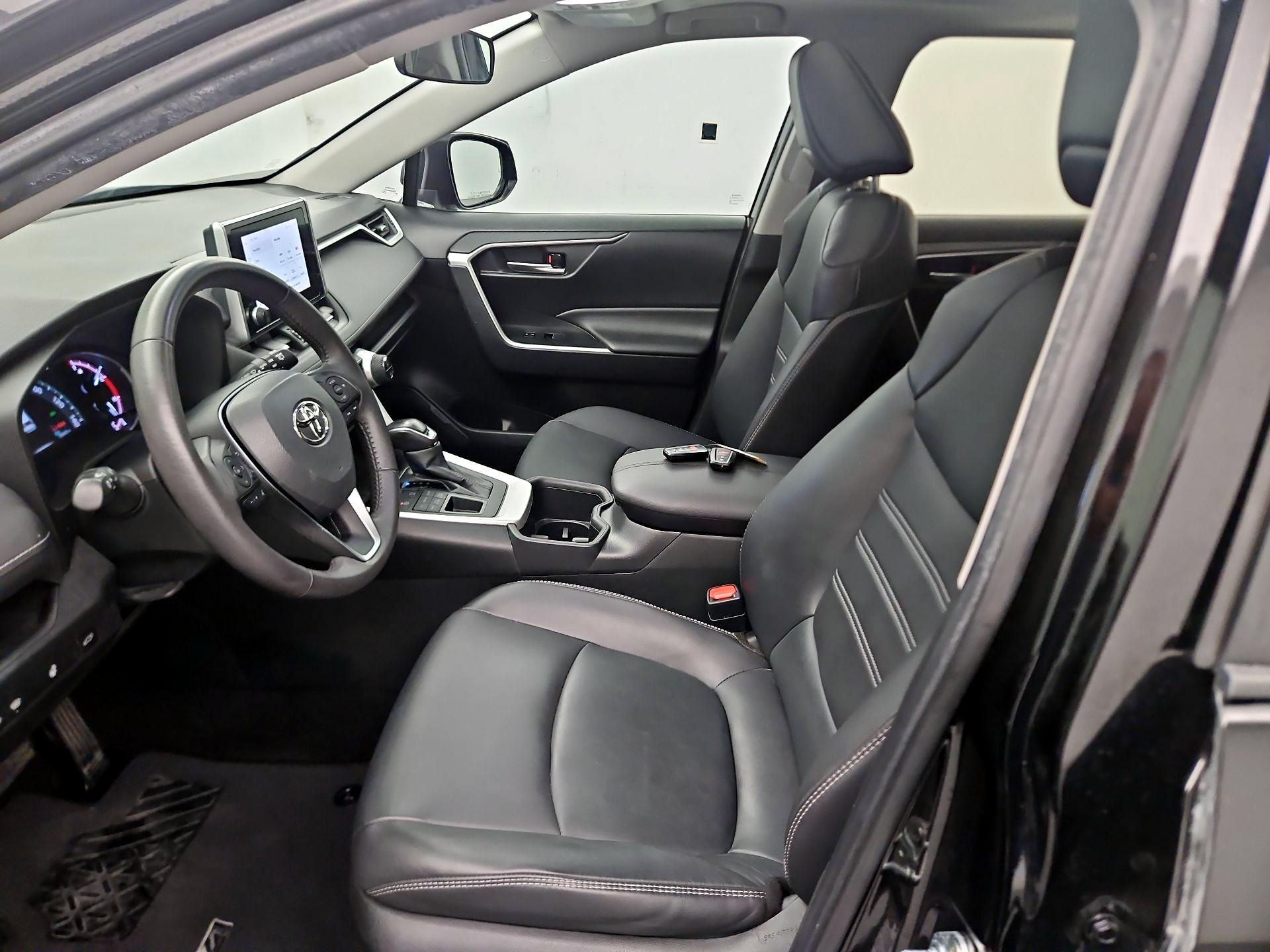 Thumbnail: 2023 Toyota RAV4 - 11