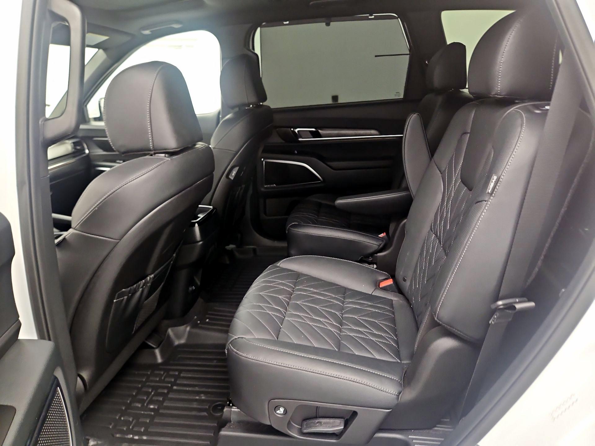 Thumbnail: 2025 Kia Telluride - 18