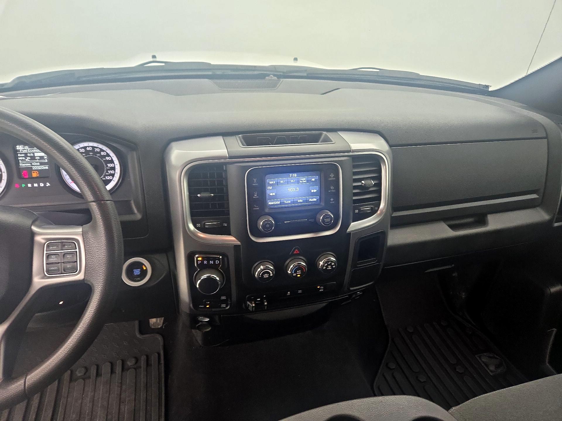 Thumbnail: 2024 RAM 1500 Classic - 9