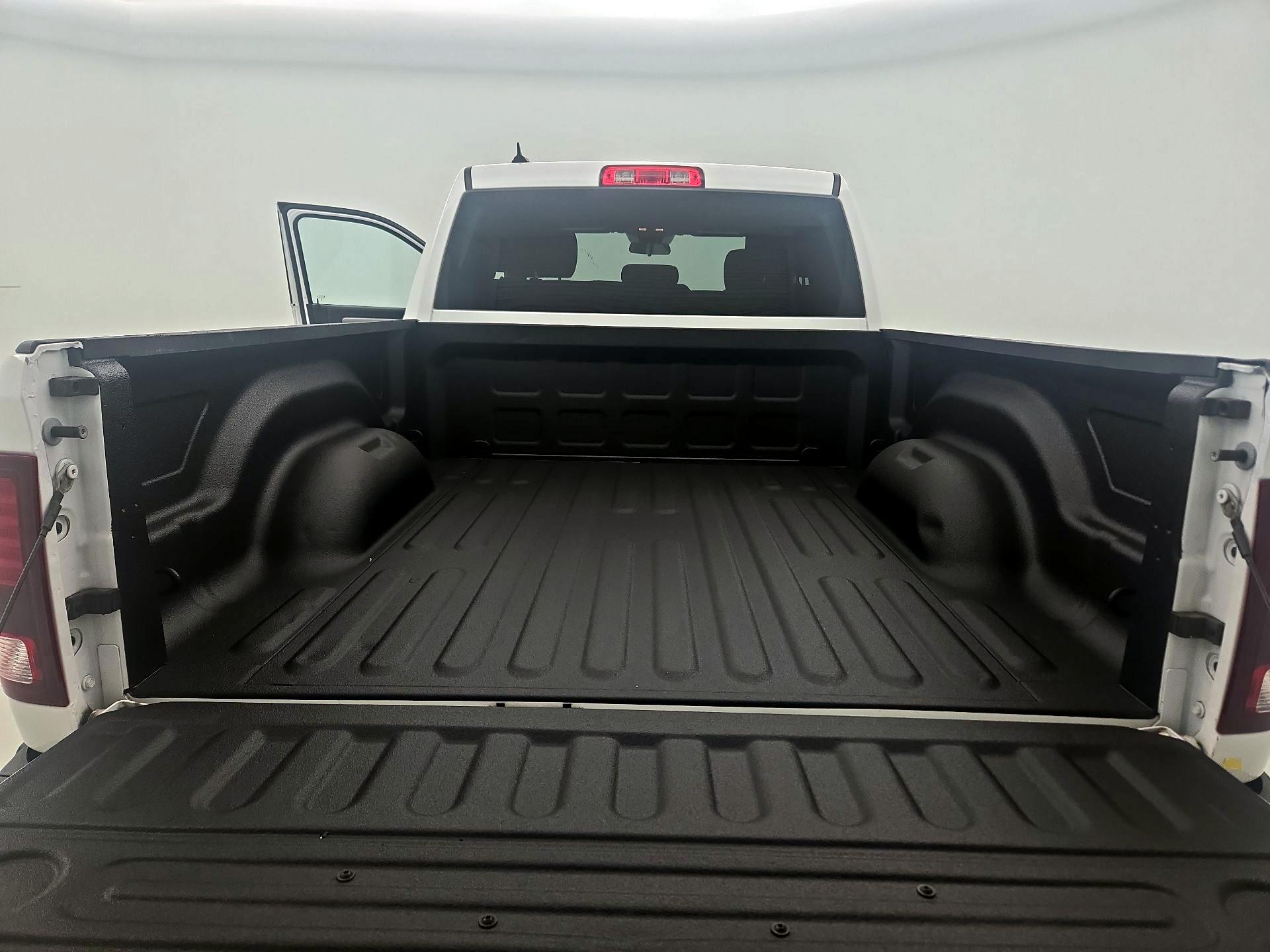 Thumbnail: 2024 RAM 1500 Classic - 20