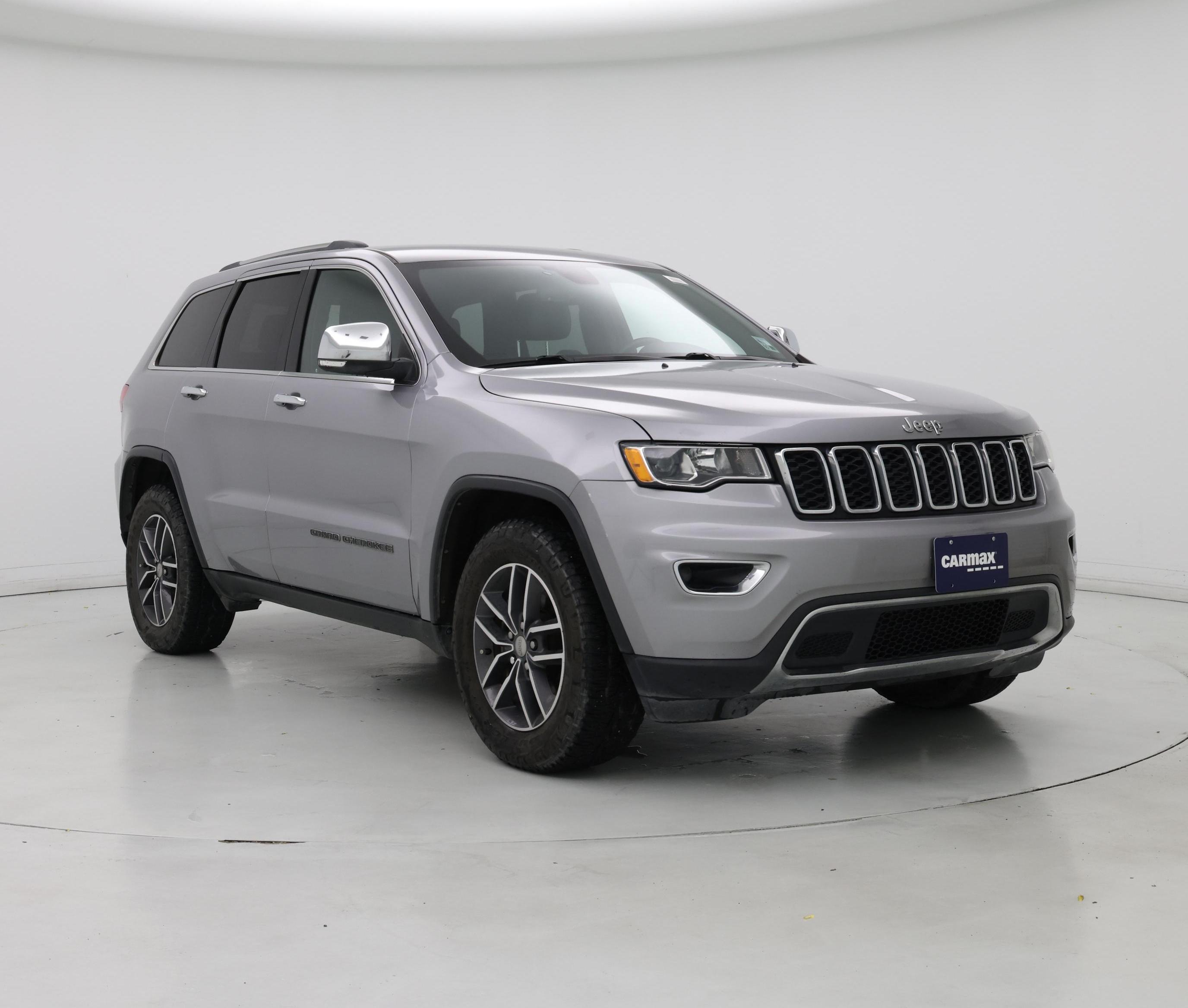 Silver 2018 Jeep Grand Cherokee SUV / Crossover 4X2 Automatic