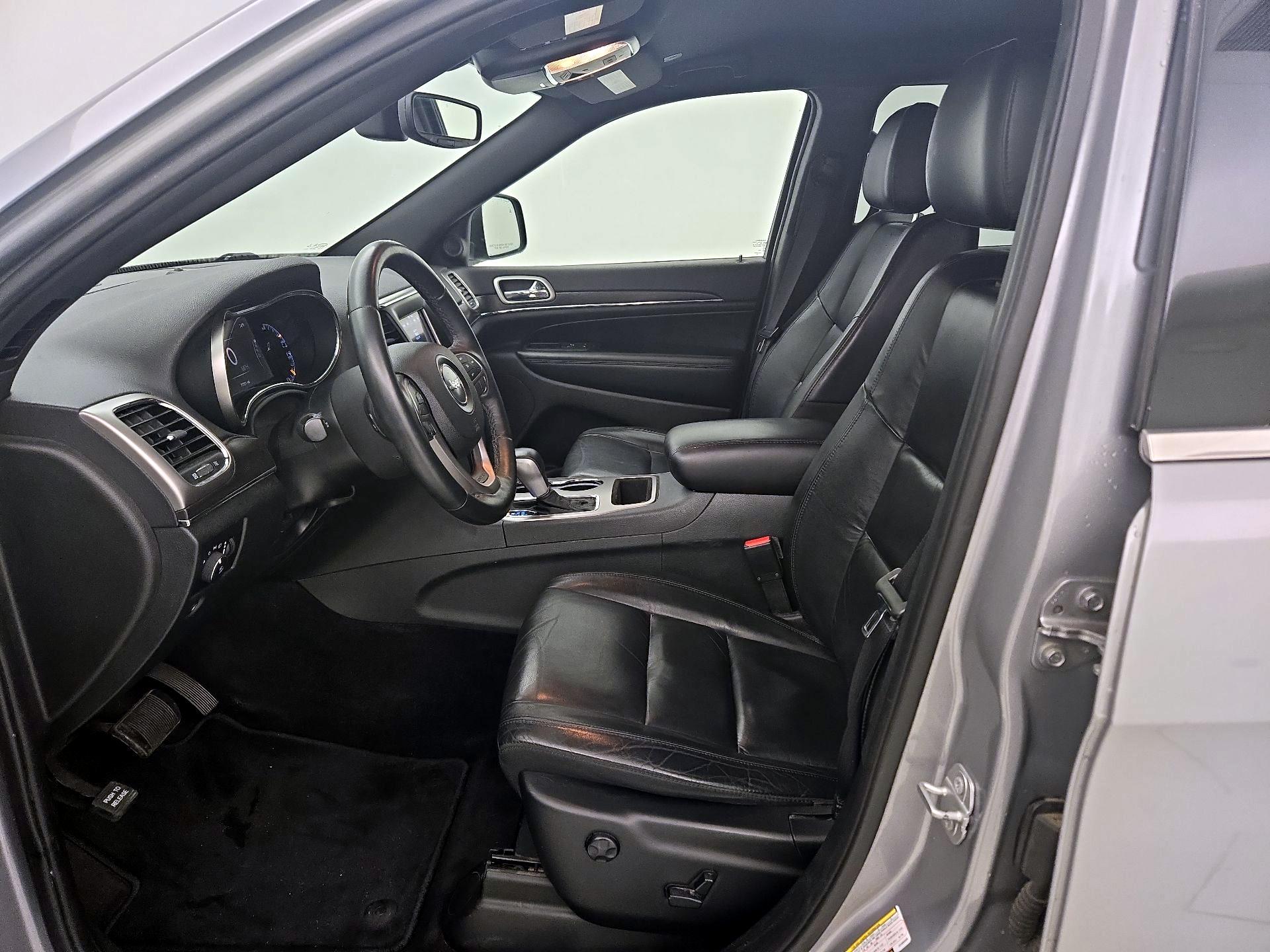 Thumbnail: 2018 Jeep Grand Cherokee - 11
