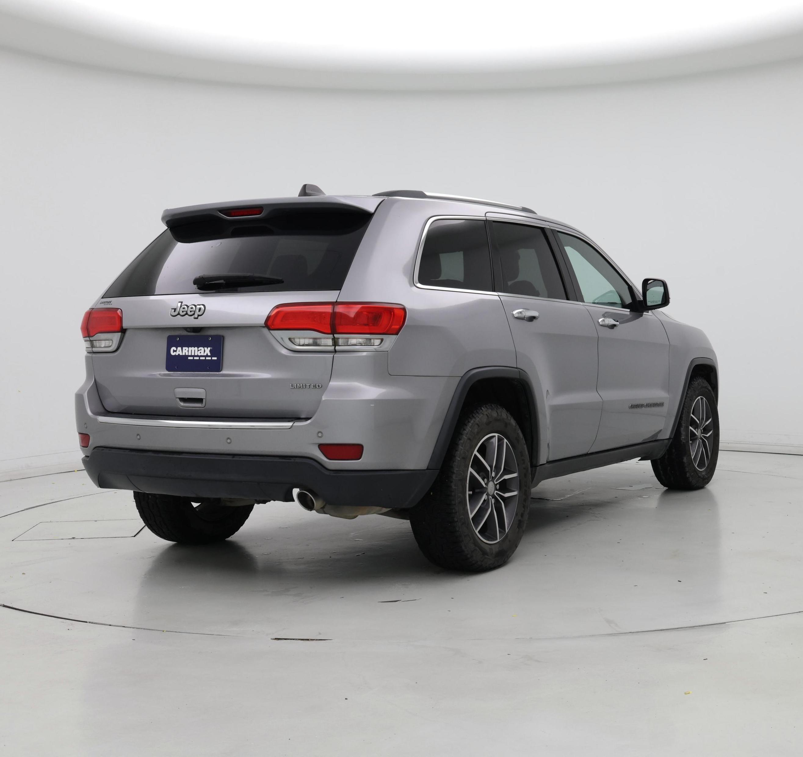 Thumbnail: 2018 Jeep Grand Cherokee - 8