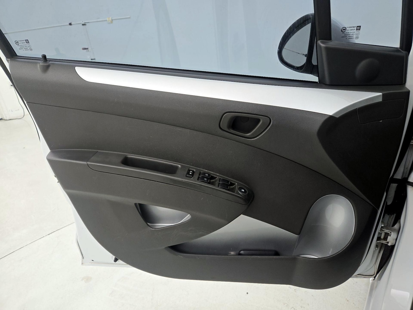 2015 Chevrolet Spark 1LT - Photo 13