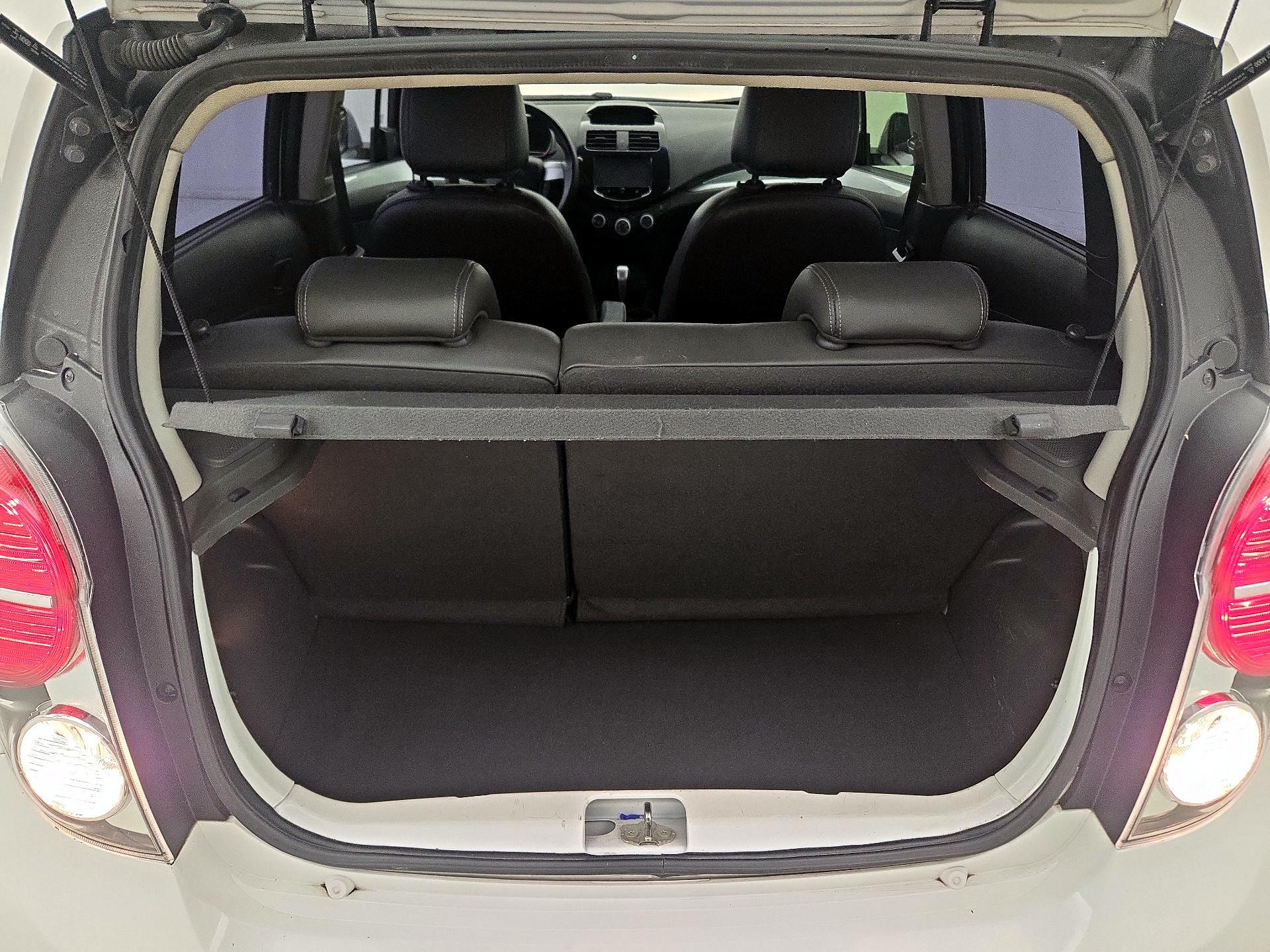 Thumbnail: 2015 Chevrolet Spark - 18