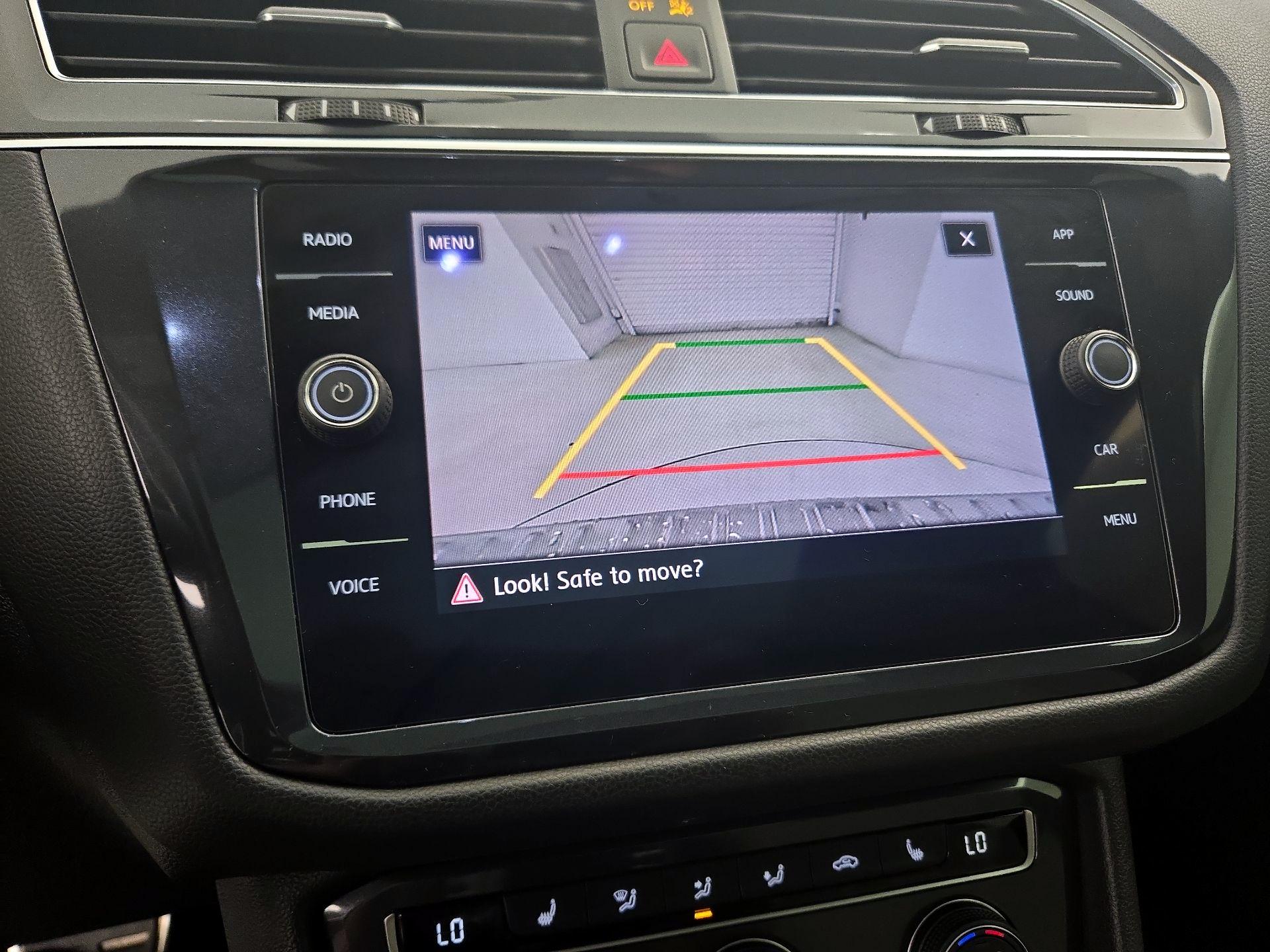 Thumbnail: 2020 Volkswagen Tiguan - 14