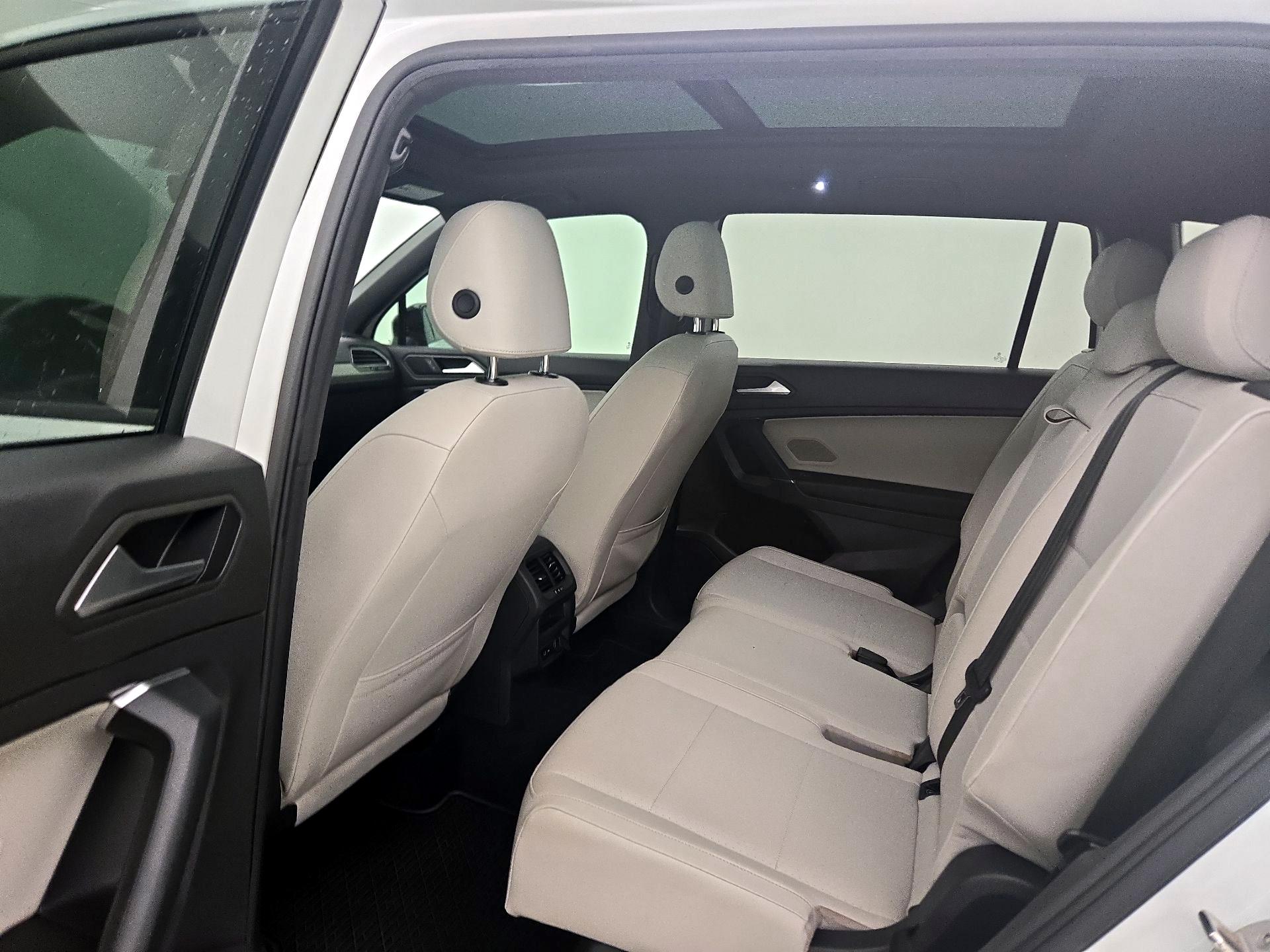 Thumbnail: 2020 Volkswagen Tiguan - 20