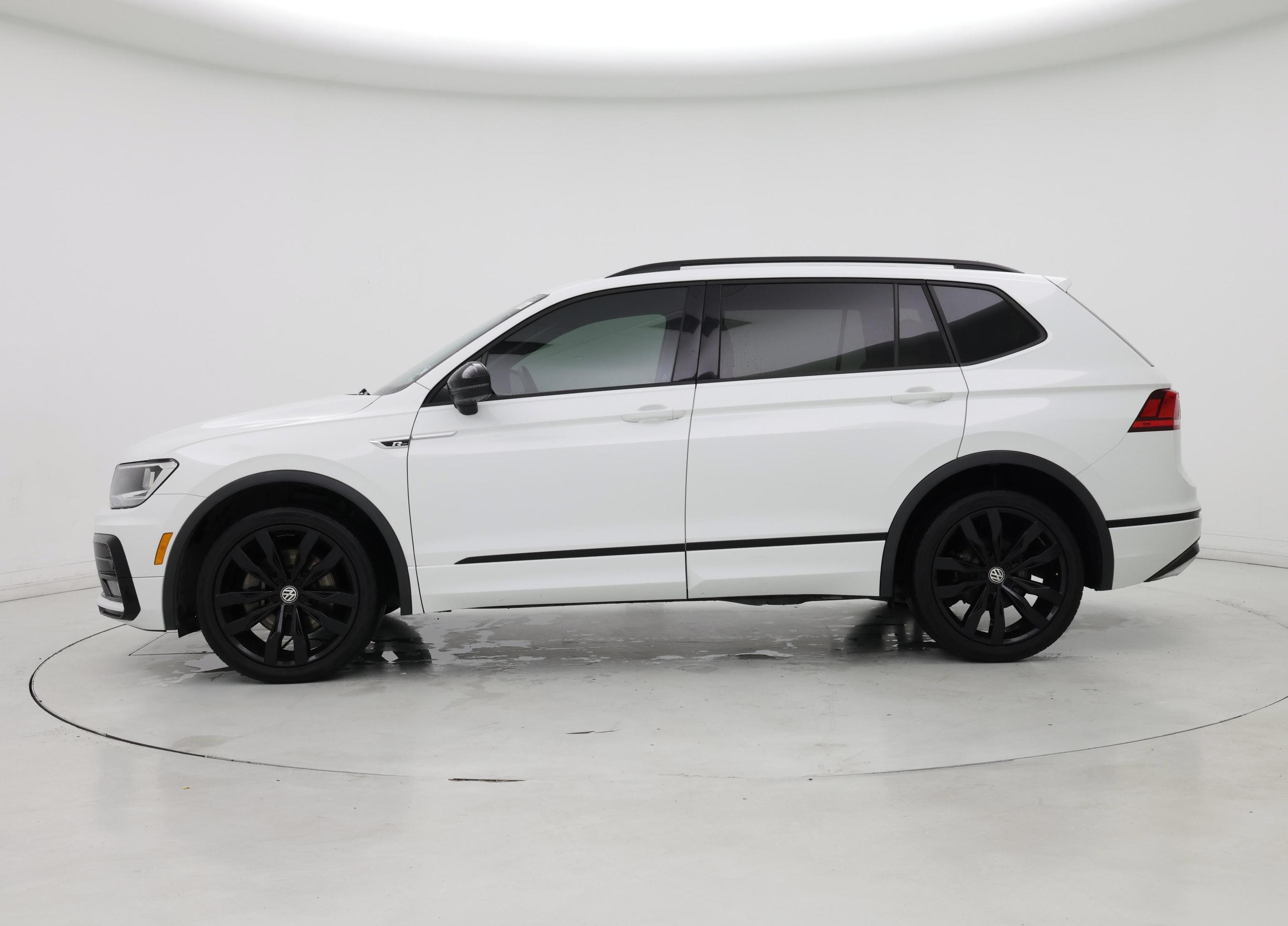 Thumbnail: 2020 Volkswagen Tiguan - 3