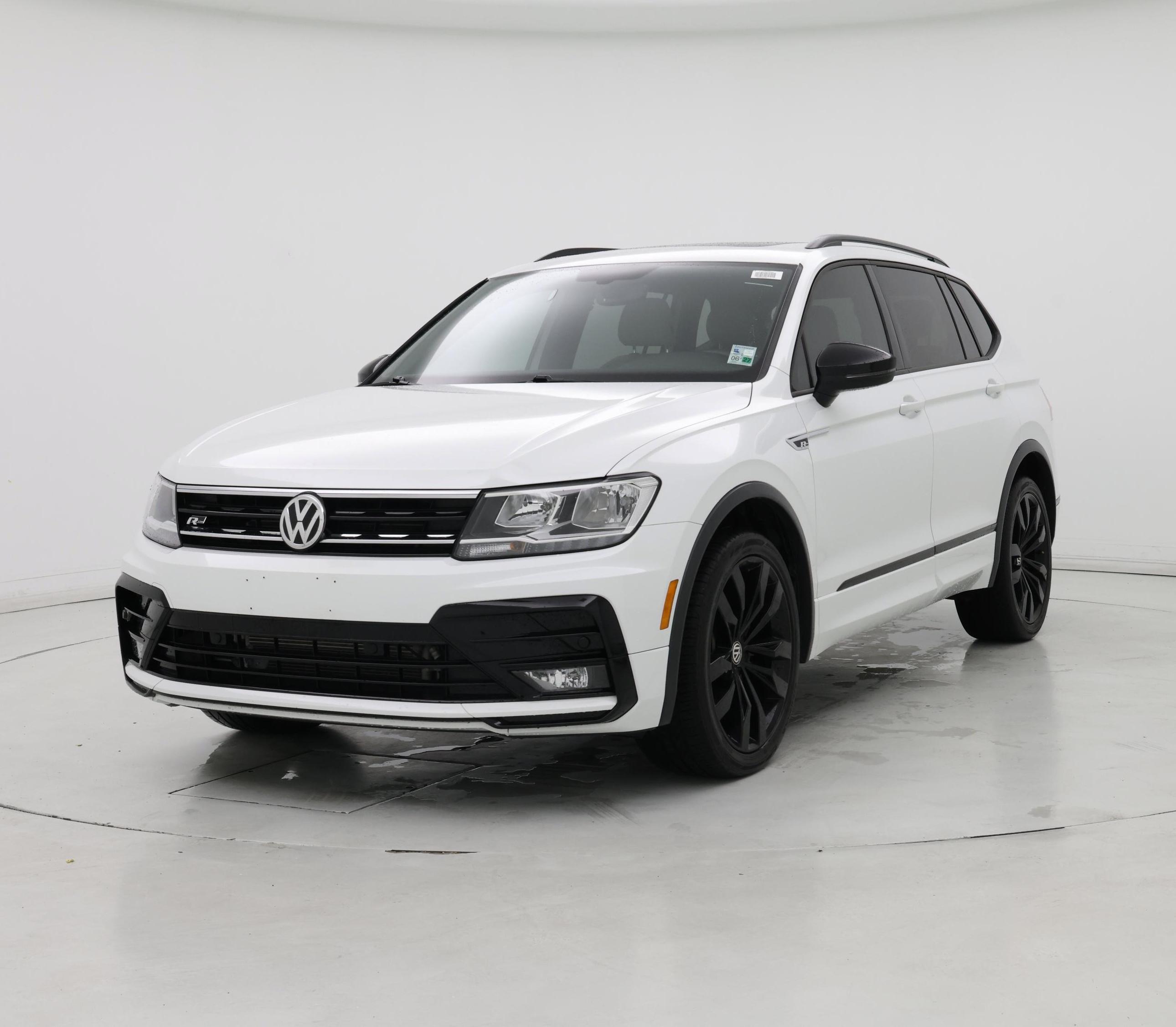 Thumbnail: 2020 Volkswagen Tiguan - 4