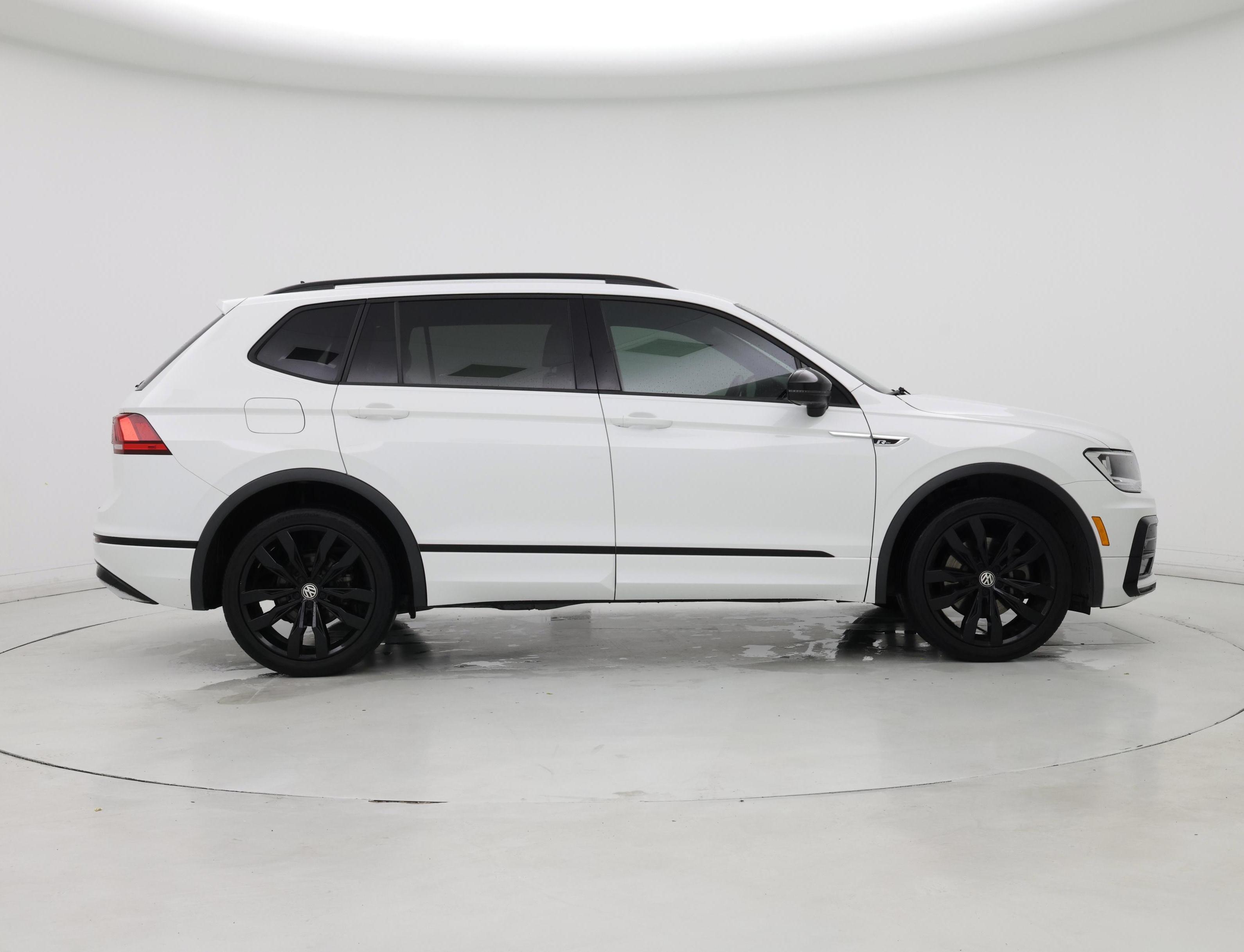 Thumbnail: 2020 Volkswagen Tiguan - 7