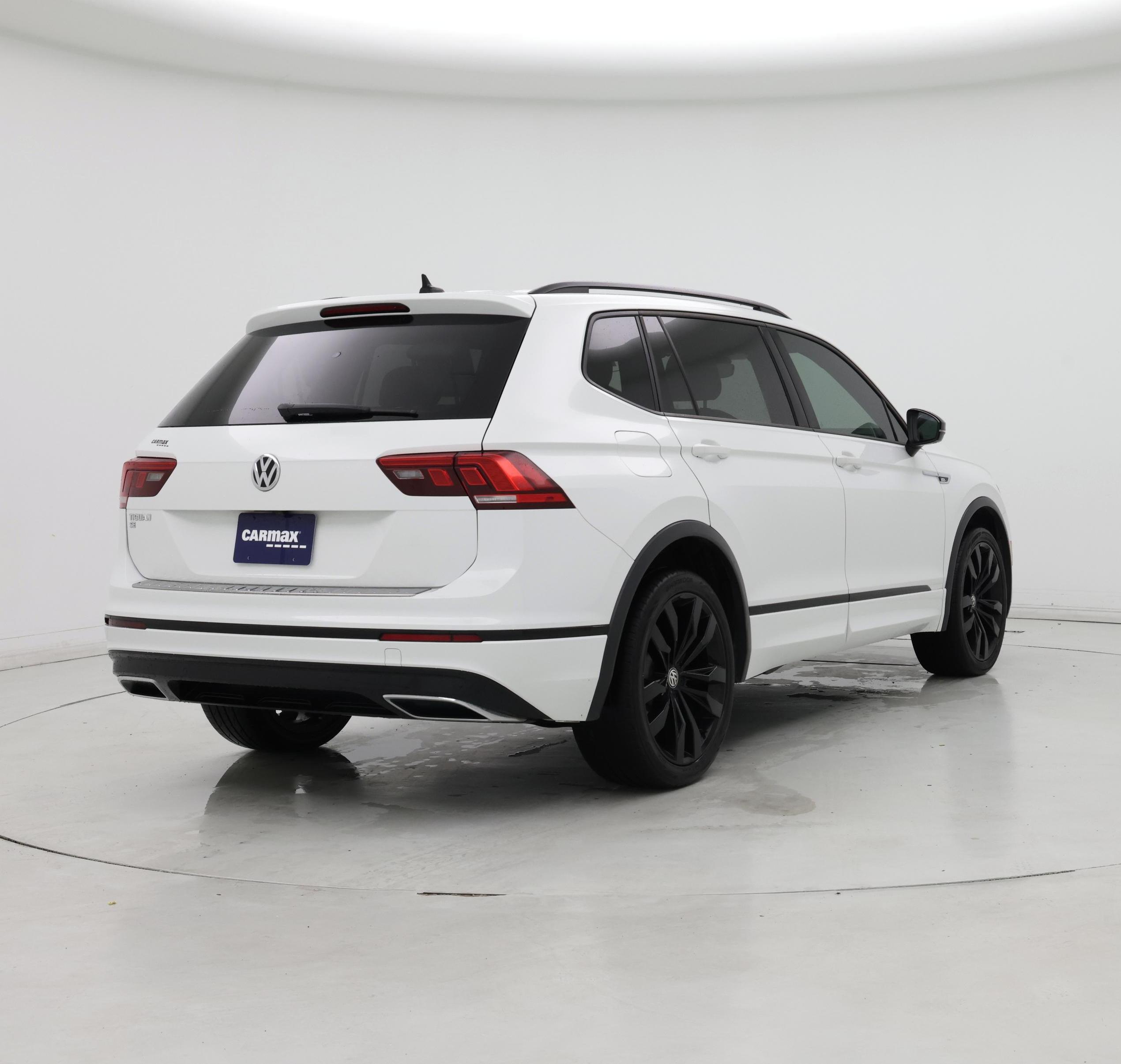 Thumbnail: 2020 Volkswagen Tiguan - 8