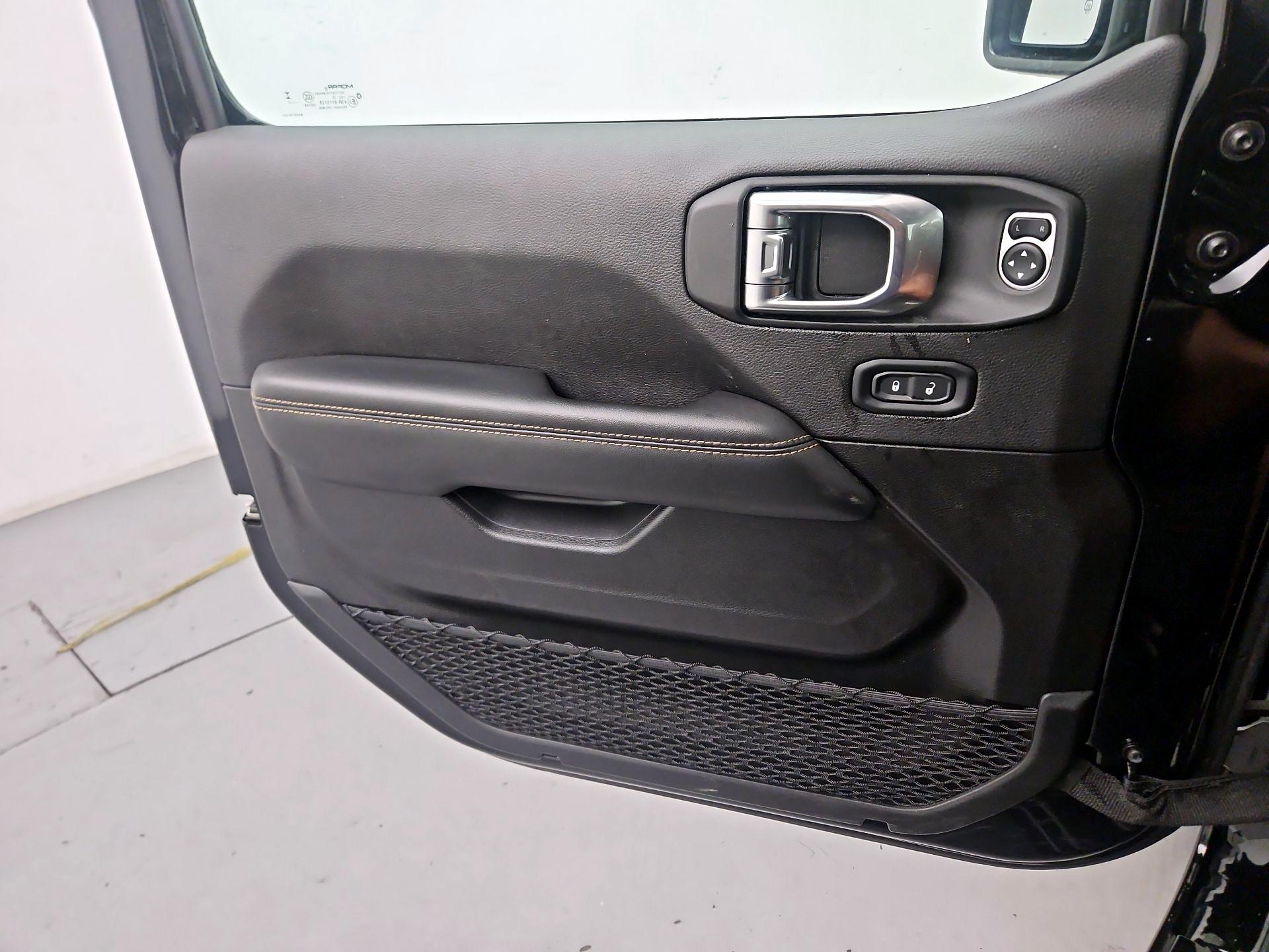 Thumbnail: 2025 Jeep Wrangler - 10