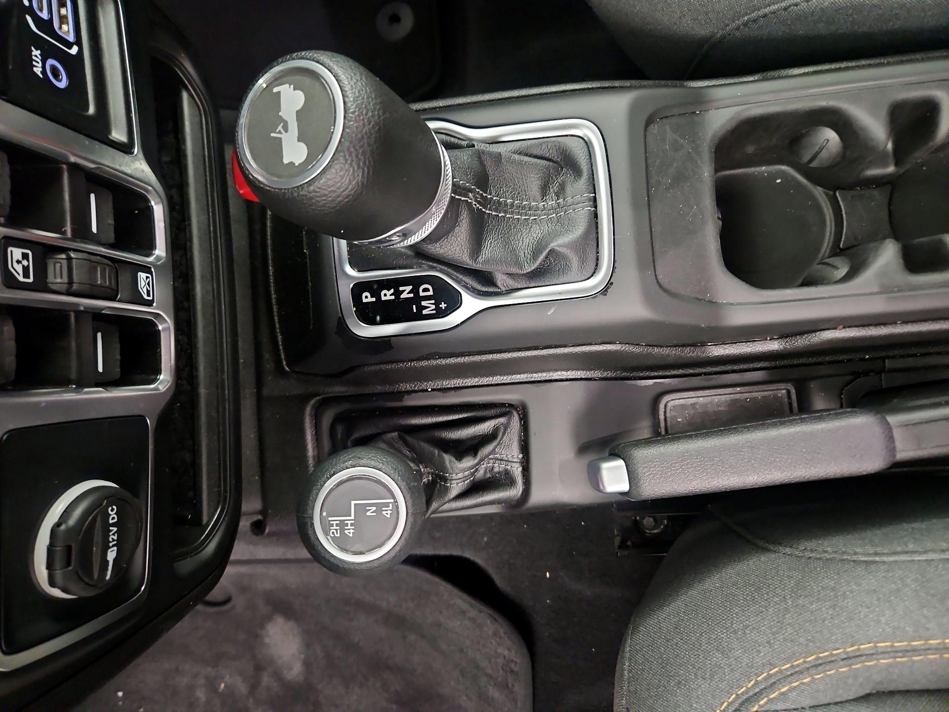 Thumbnail: 2025 Jeep Wrangler - 15