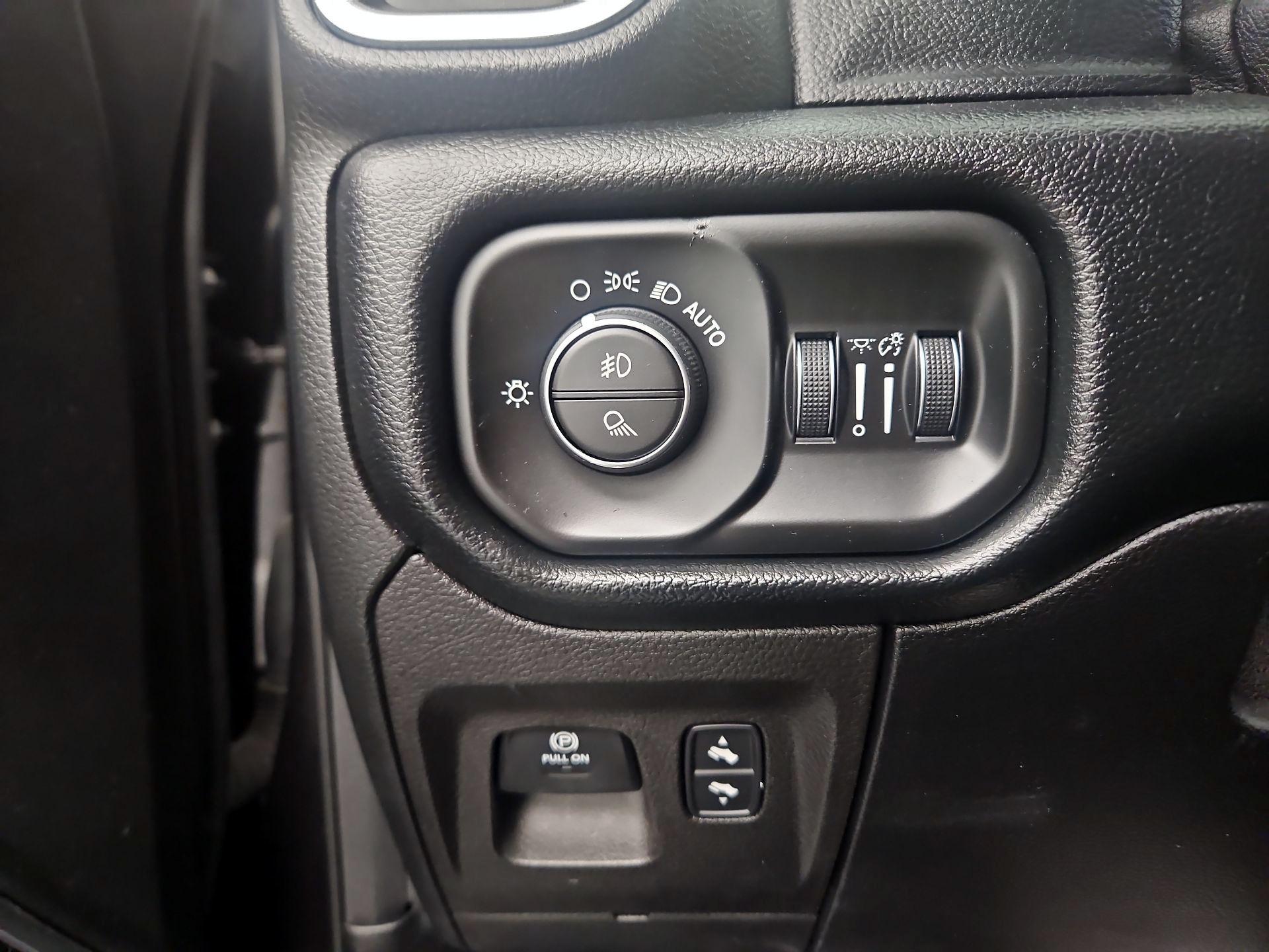Thumbnail: 2021 RAM 1500 - 13