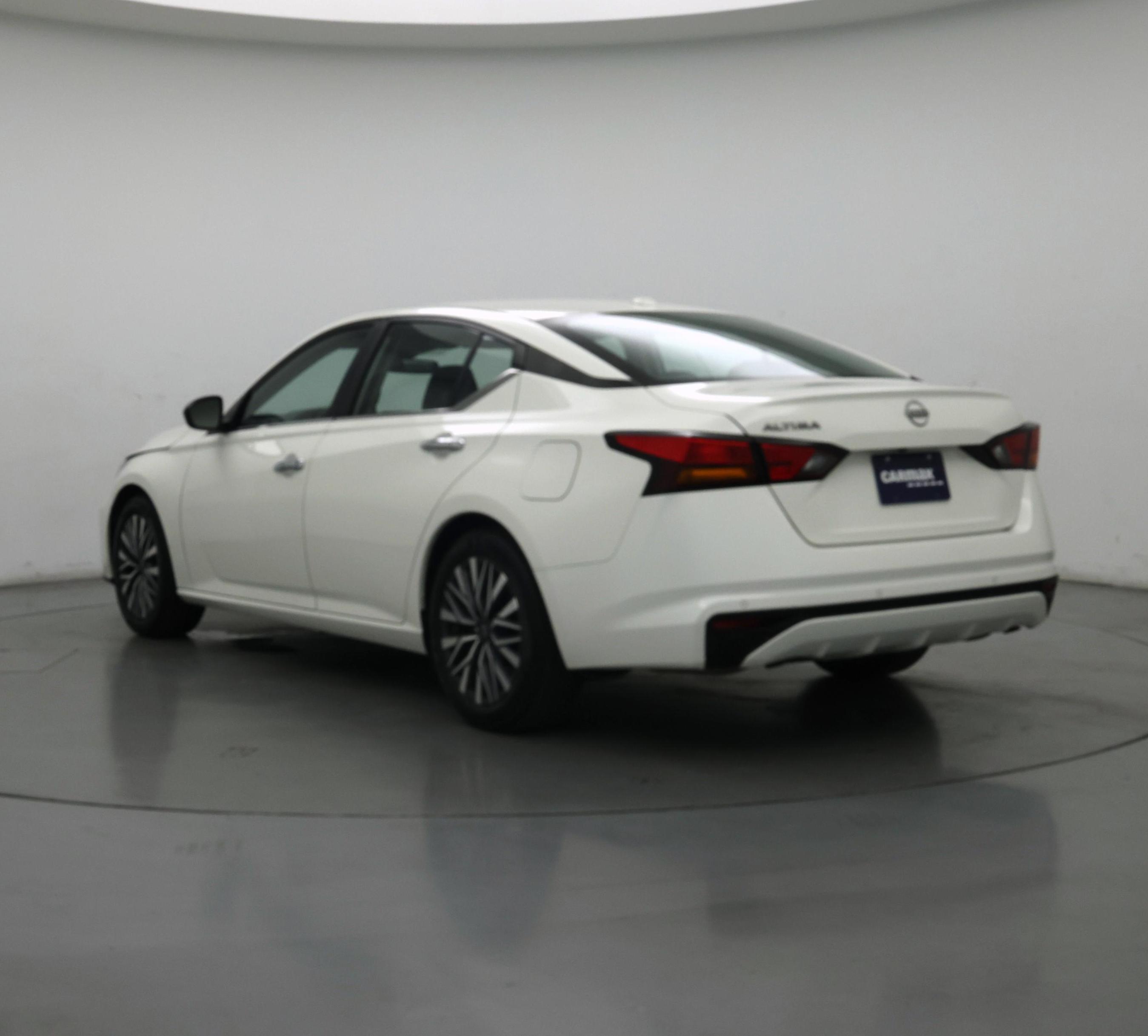 Thumbnail: 2025 Nissan Altima - 2