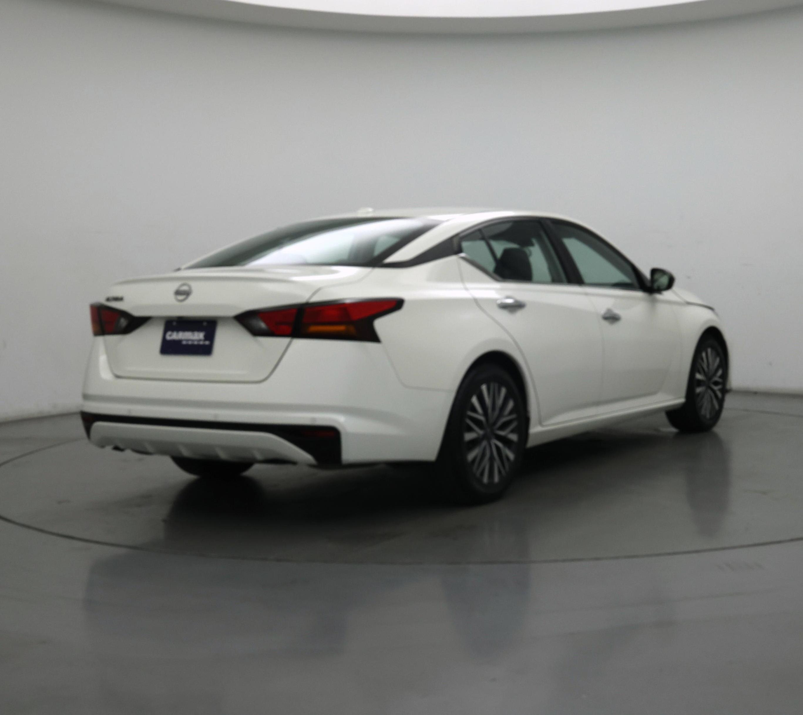 Thumbnail: 2025 Nissan Altima - 8