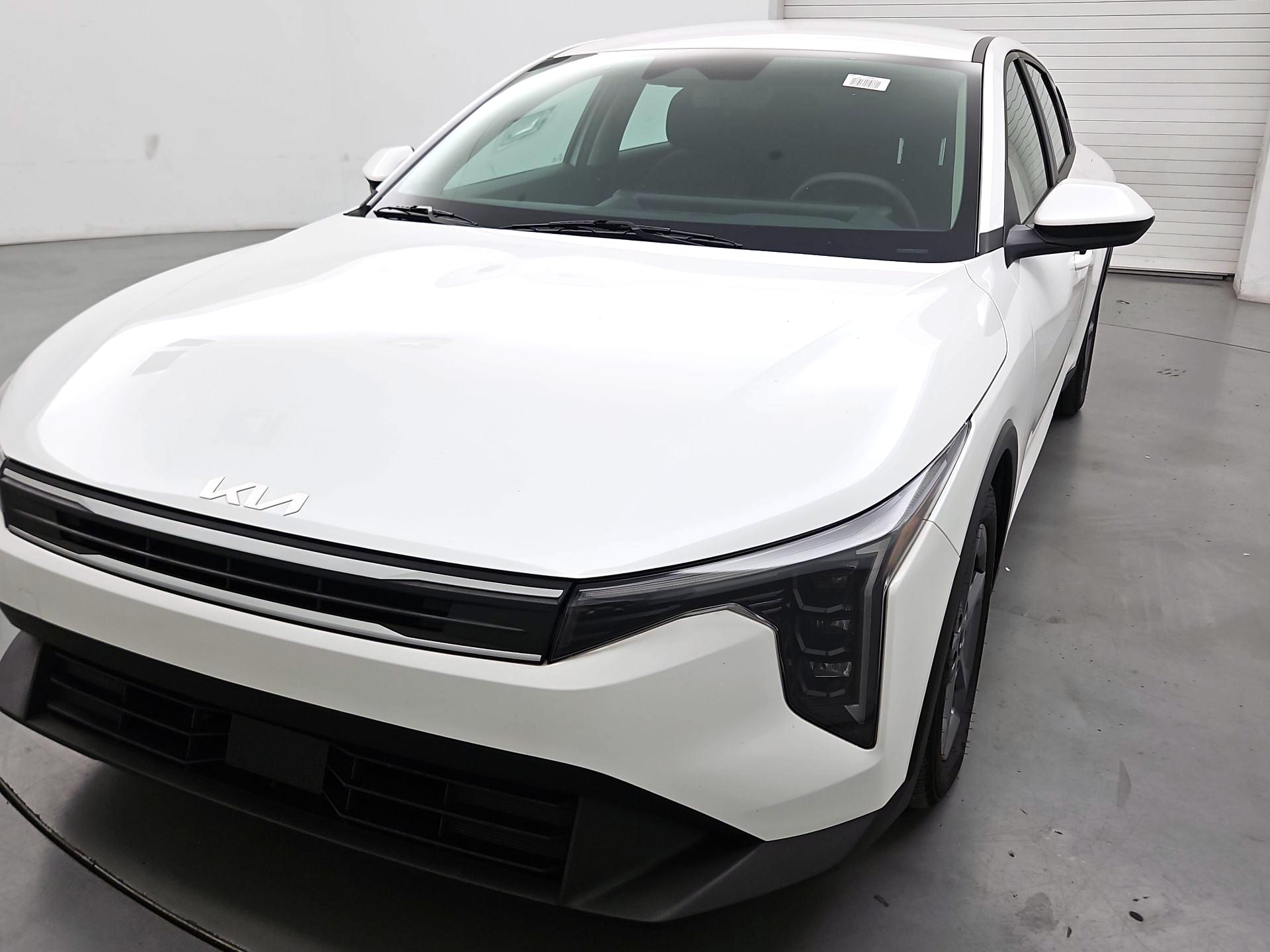 Thumbnail: 2025 Kia K4 - 3